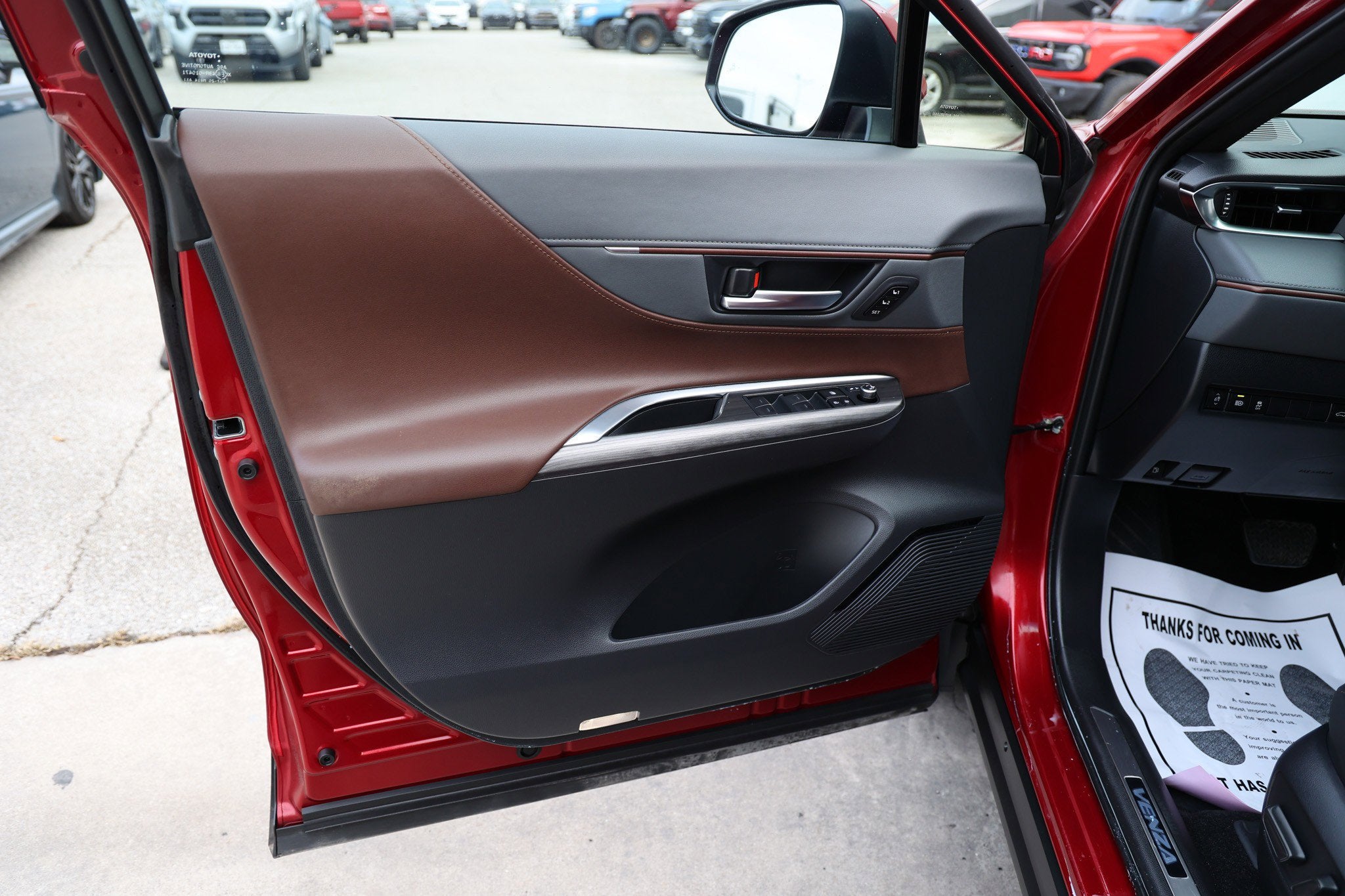 2024 Toyota Venza XLE