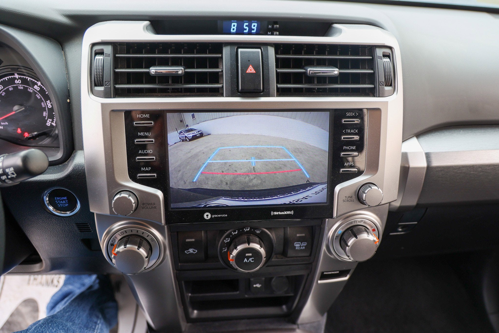 2024 Toyota 4RUNNER SR5