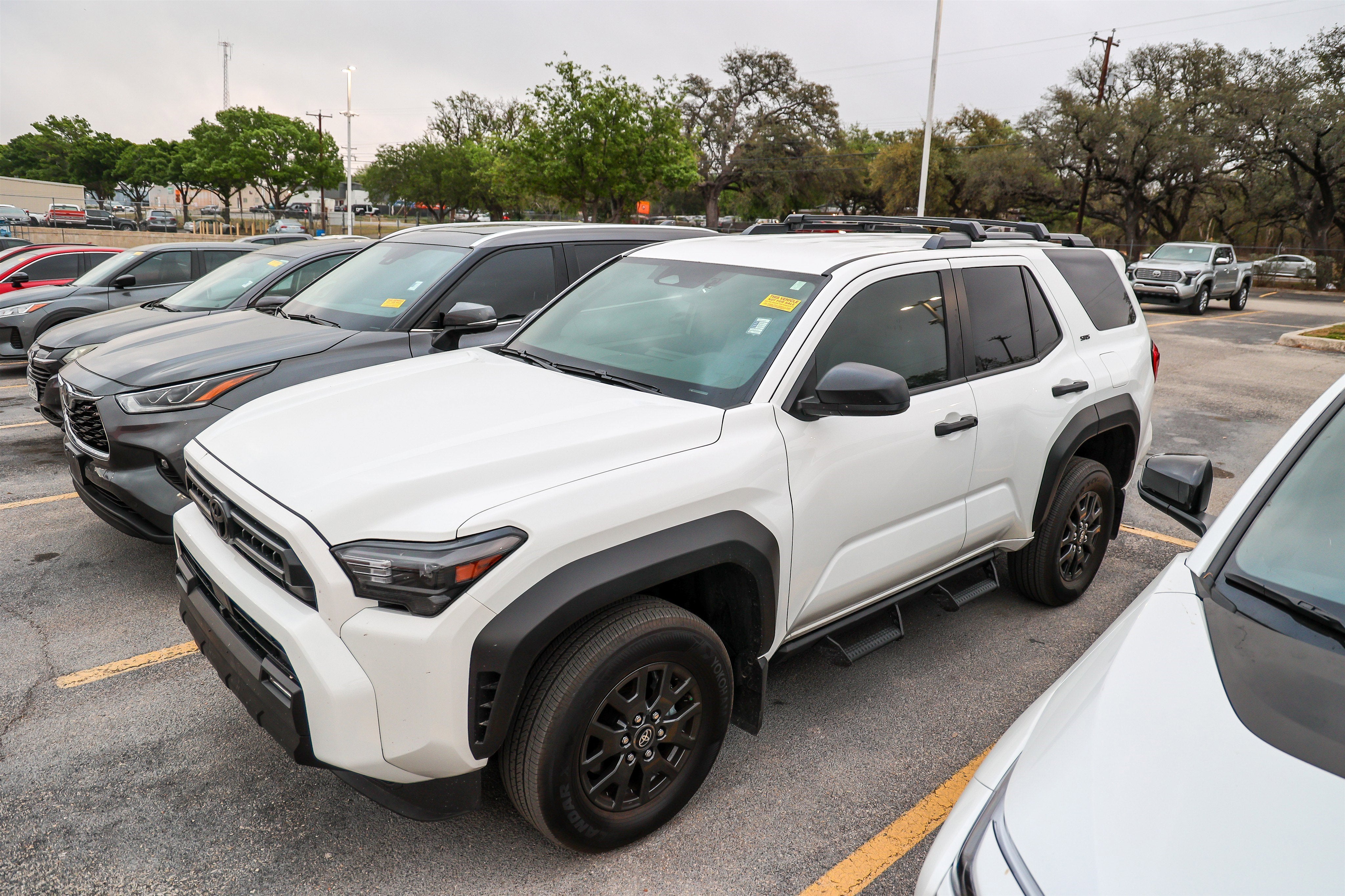 2025 Toyota 4RUNNER SR5