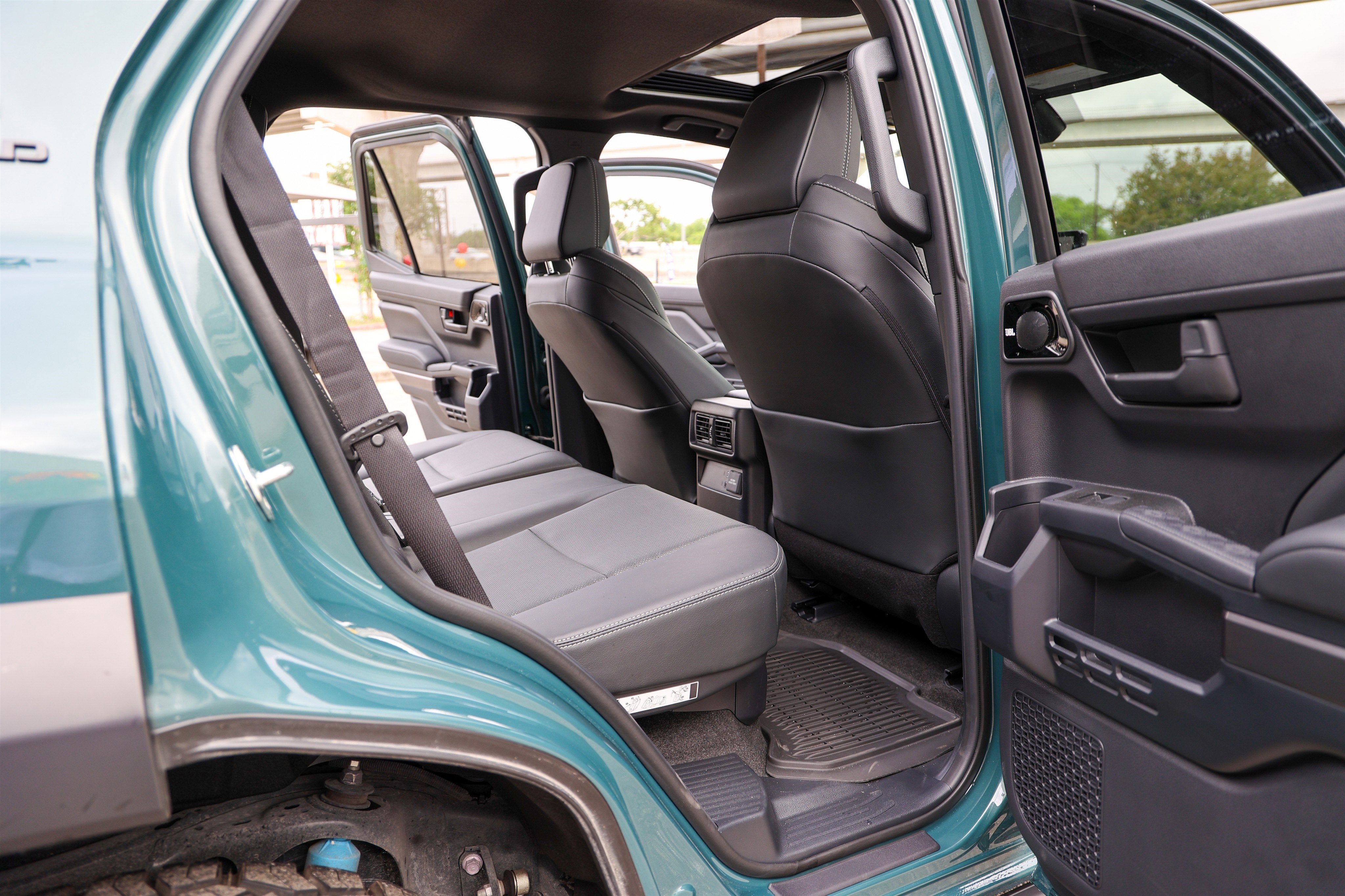 2025 Toyota 4RUNNER TRD Off Road Premium