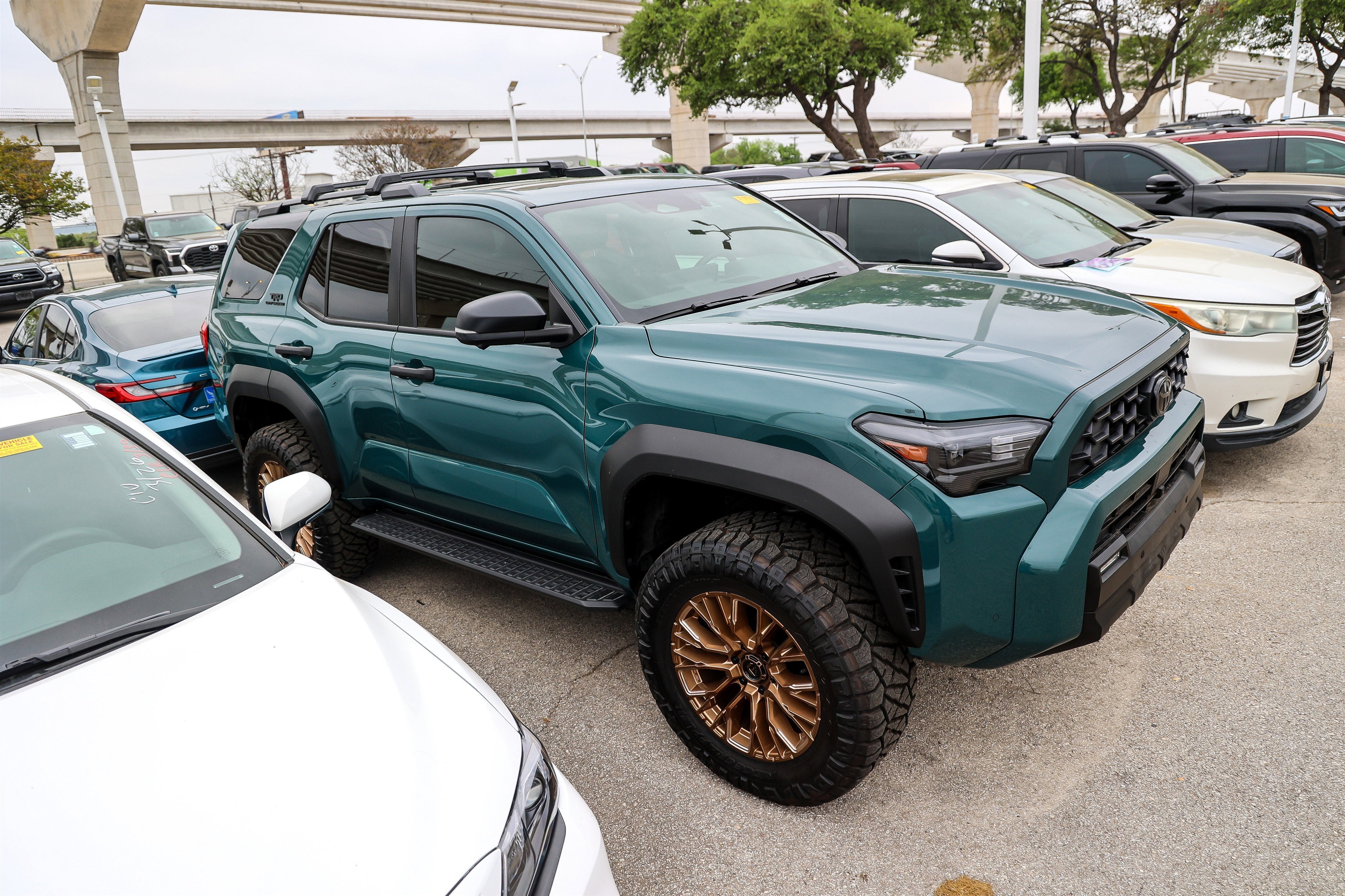 2025 Toyota 4RUNNER TRD OFF ROAD PREM