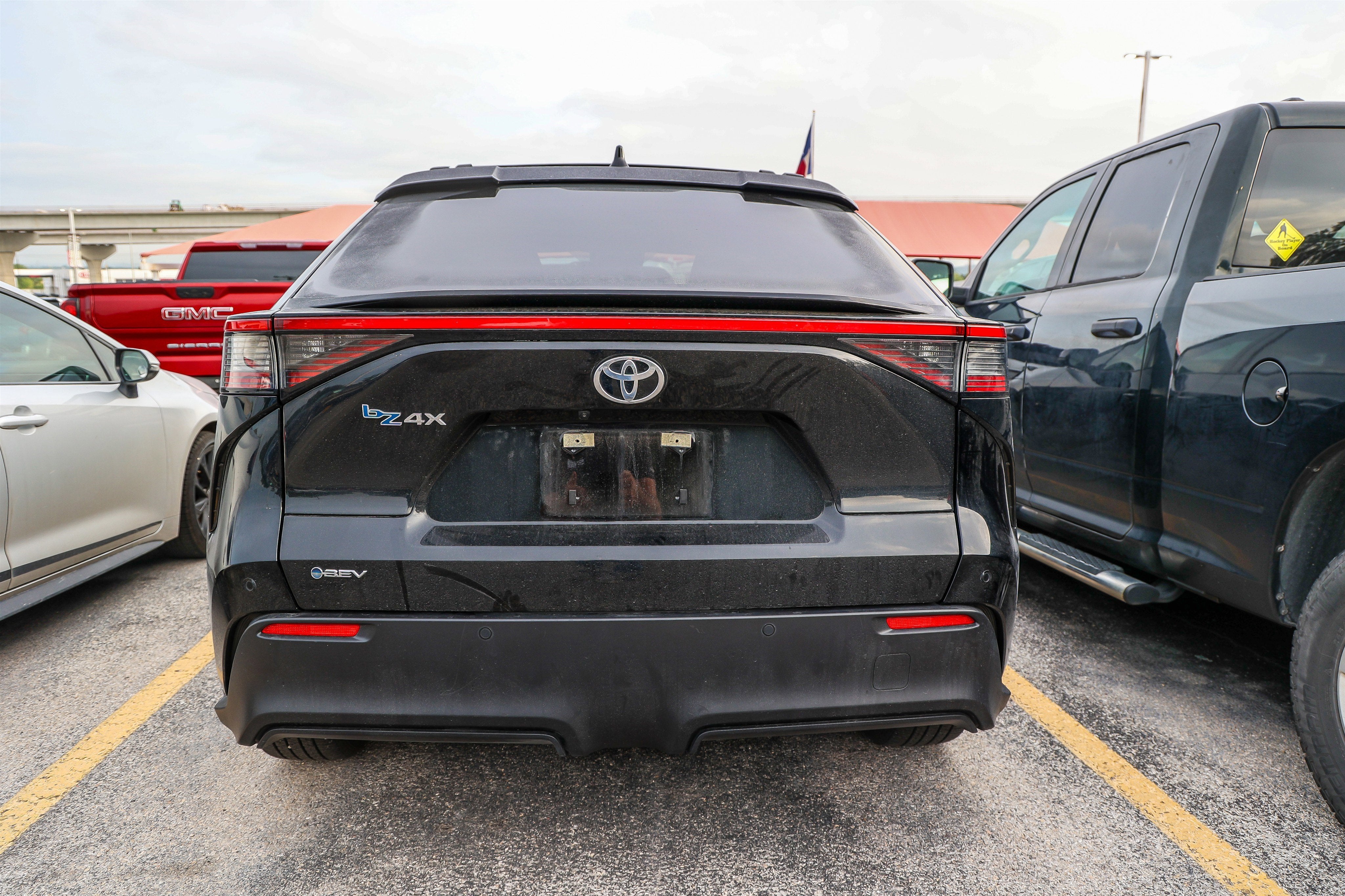 2024 Toyota bZ4X XLE