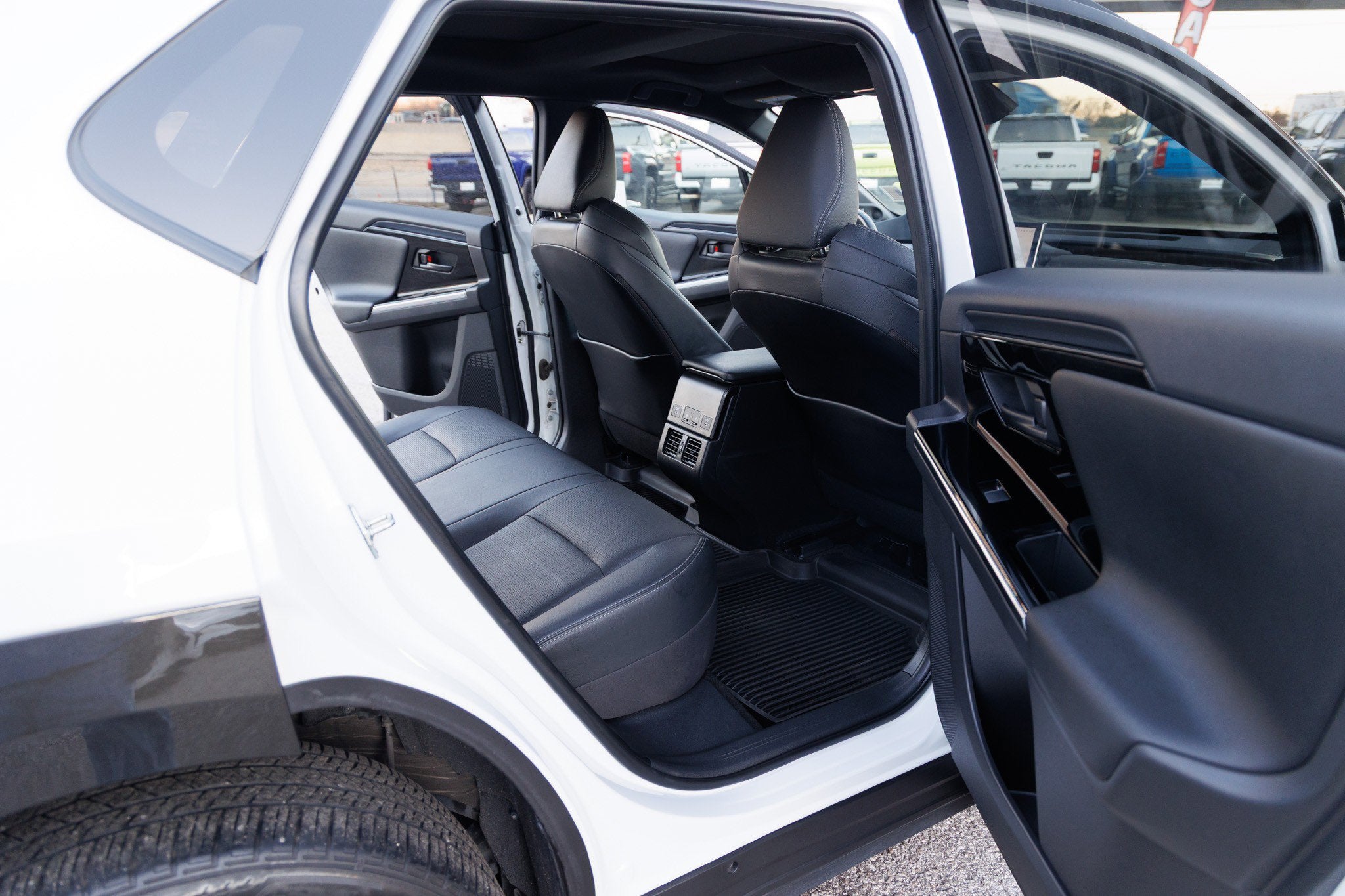 2023 Toyota bZ4X Limited