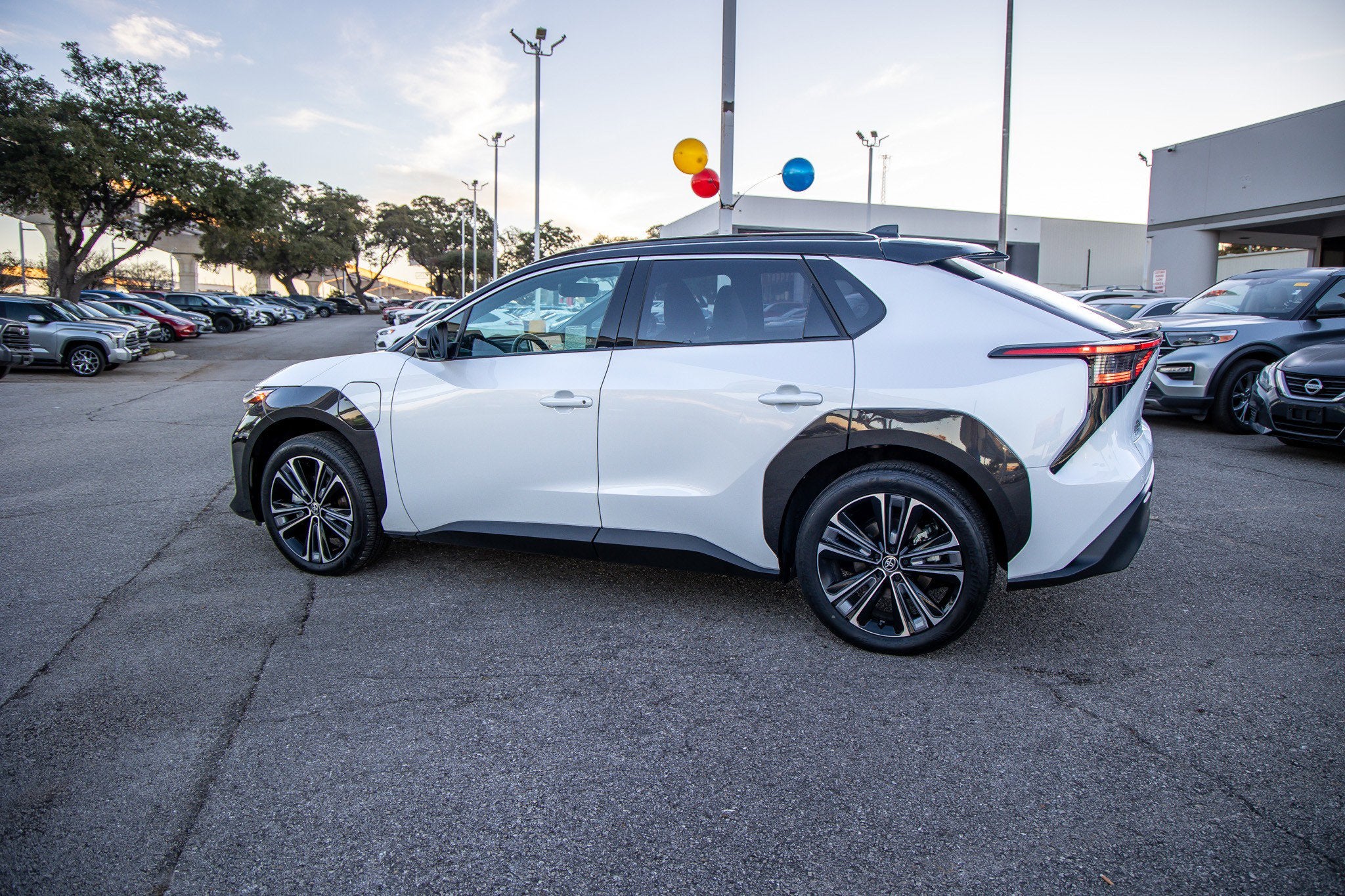 2023 Toyota bZ4X Limited