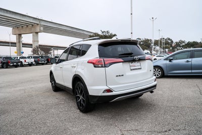 2018 Toyota RAV4 SE