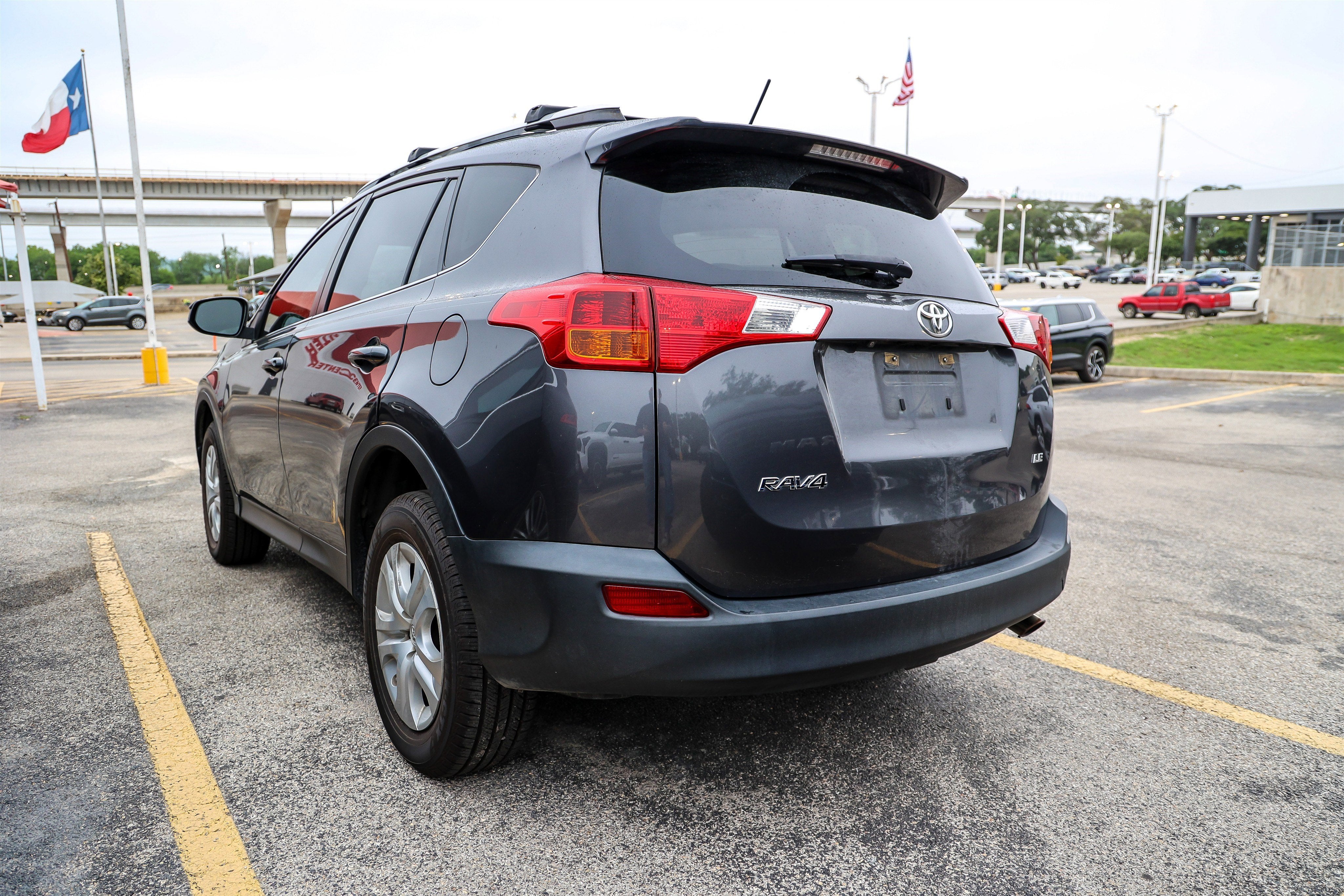 2015 Toyota RAV4 LE