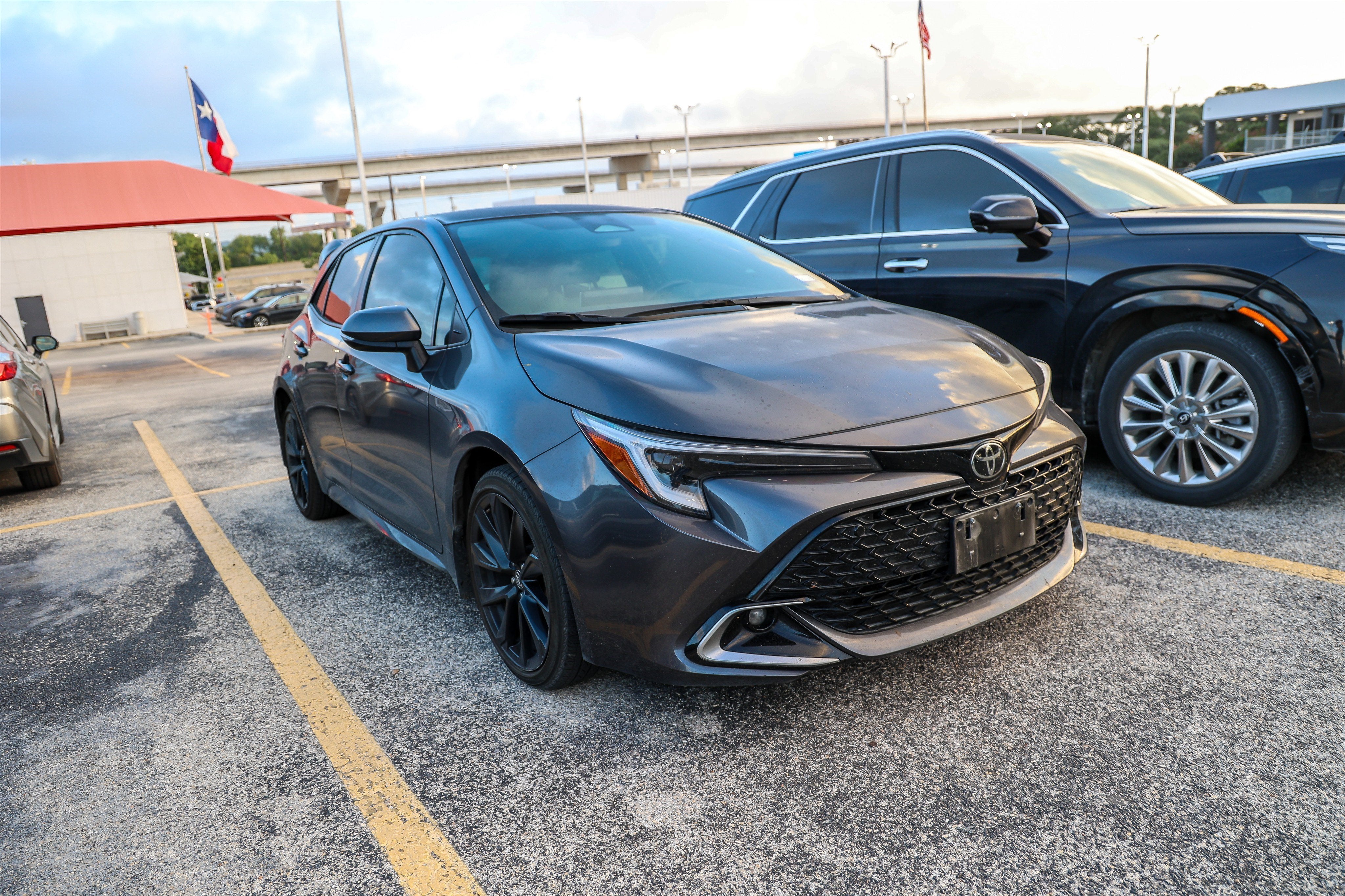 2025 Toyota Corolla Hatchback XSE