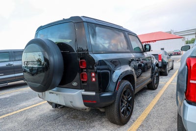 2023 Land Rover Defender SE