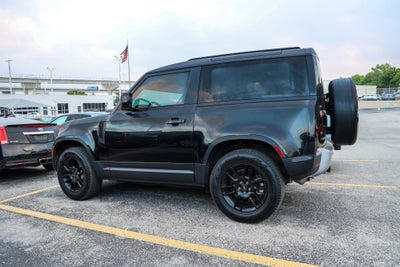 2023 Land Rover Defender SE