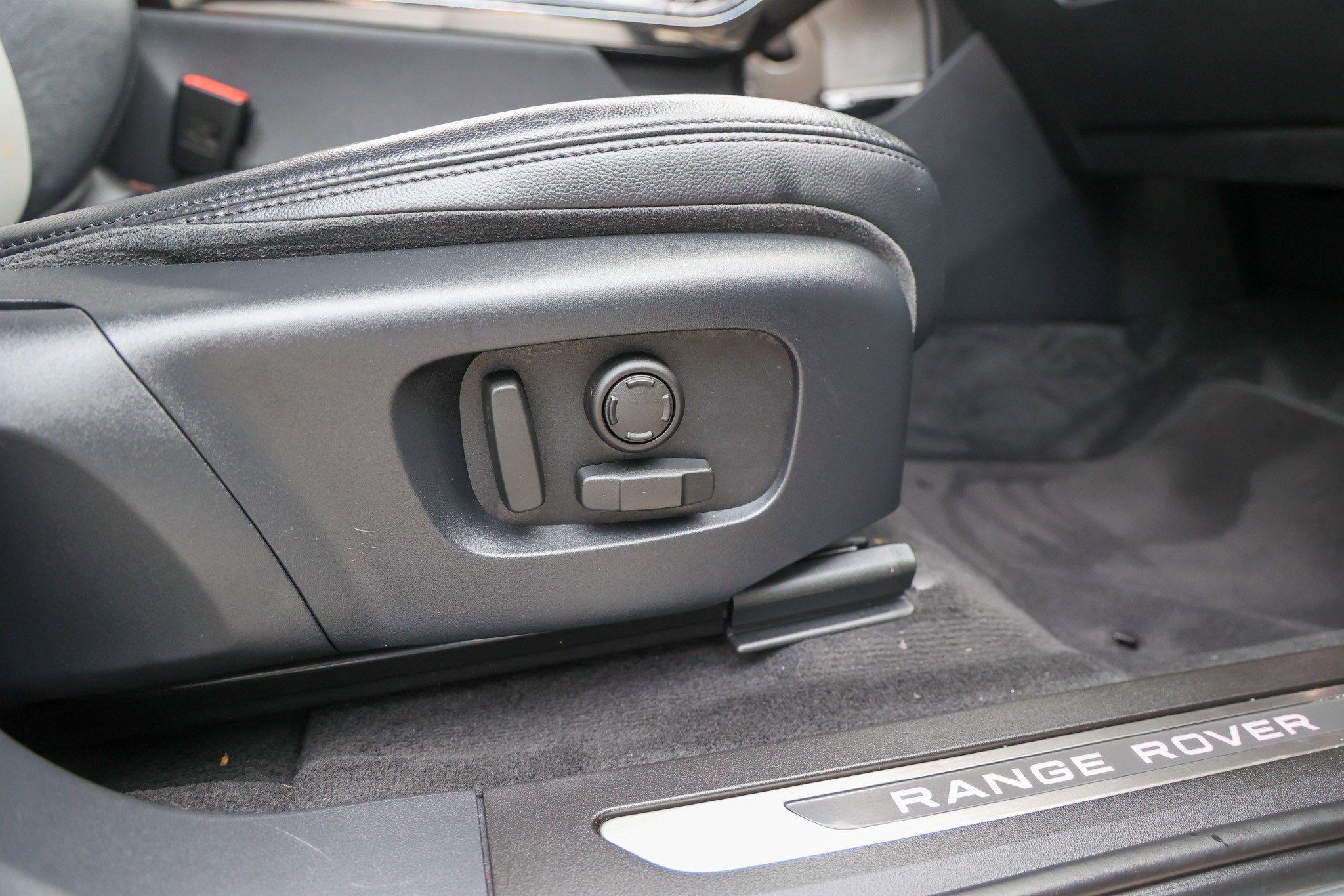 2020 Land Rover Range Rover Evoque First Edition