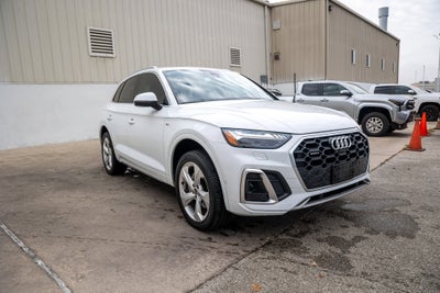 2023 Audi Q5 S line Prestige
