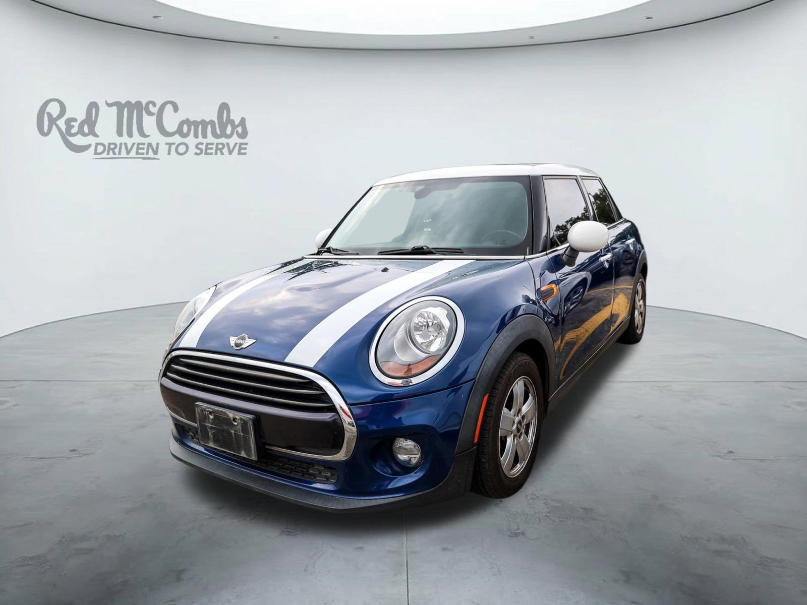 2018 MINI Cooper 4 Door's photo