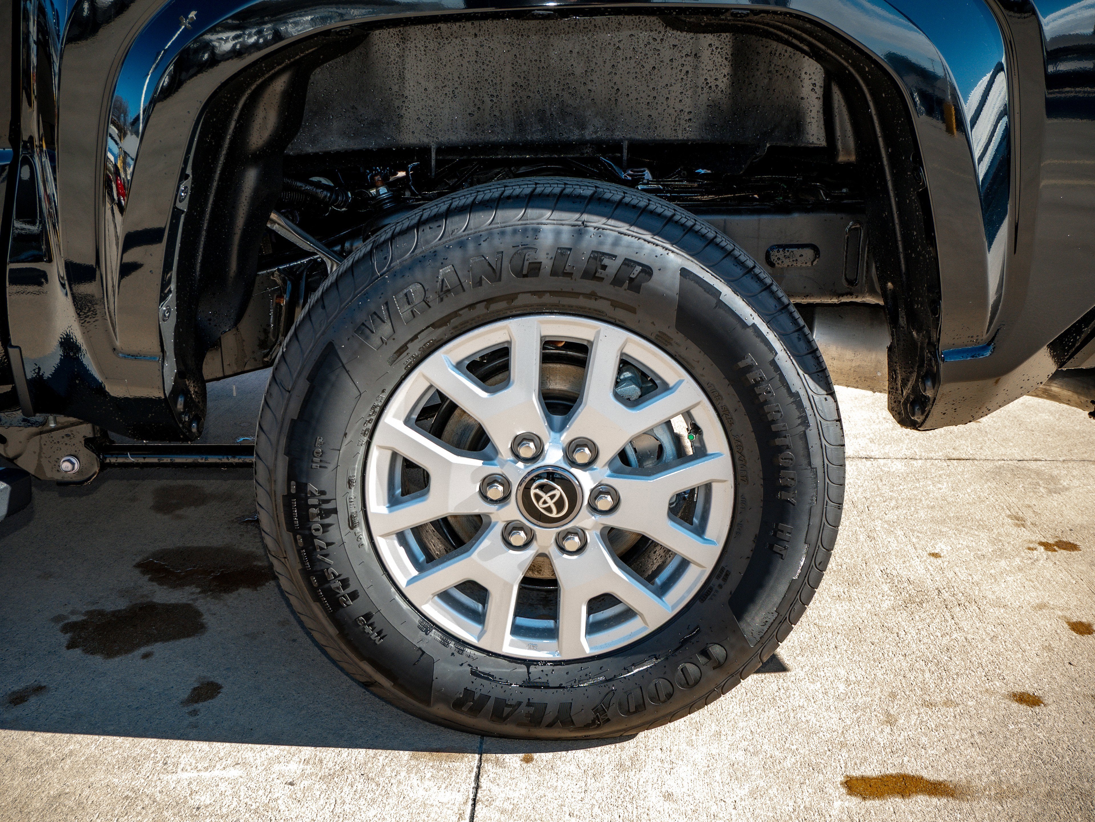 2025 Toyota Tacoma SR5