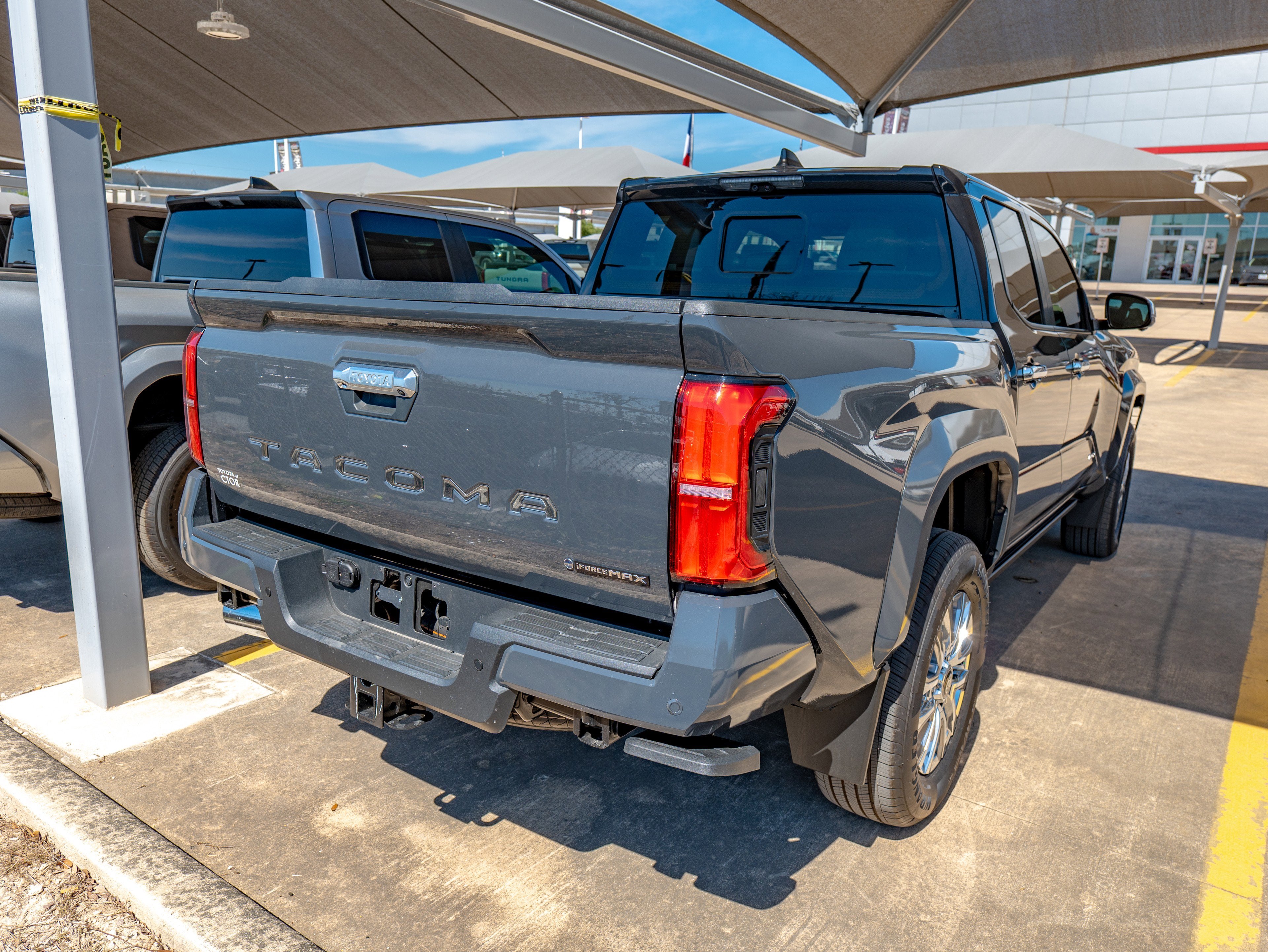 2026 Toyota Tacoma Limited - Photo 6