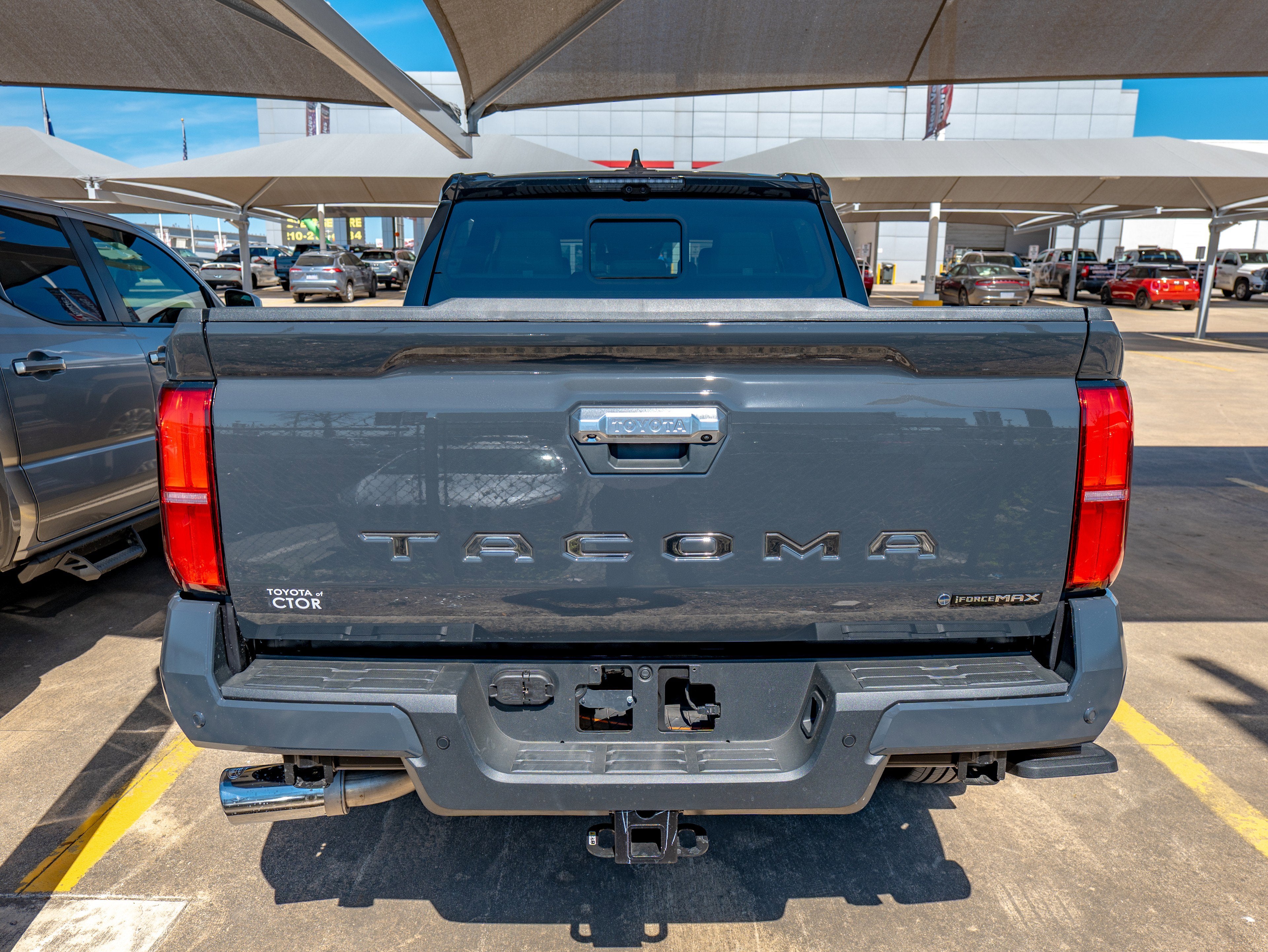 2026 Toyota Tacoma Limited - Photo 7