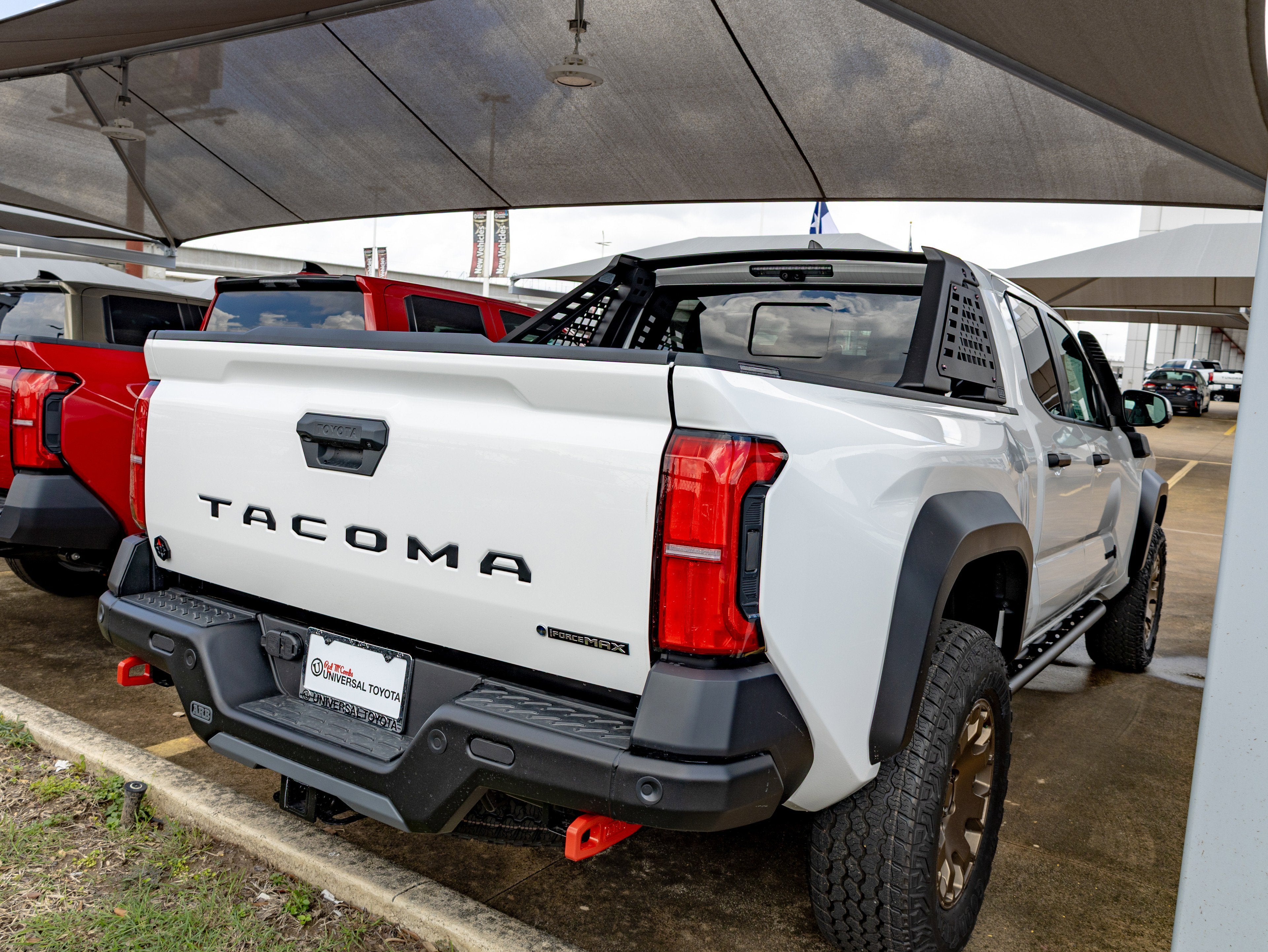 2026 Toyota Tacoma i-FORCE MAX Tacoma Trailhunter