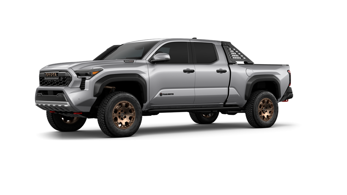 2026 Toyota Tacoma i-FORCE MAX Tacoma Trailhunter