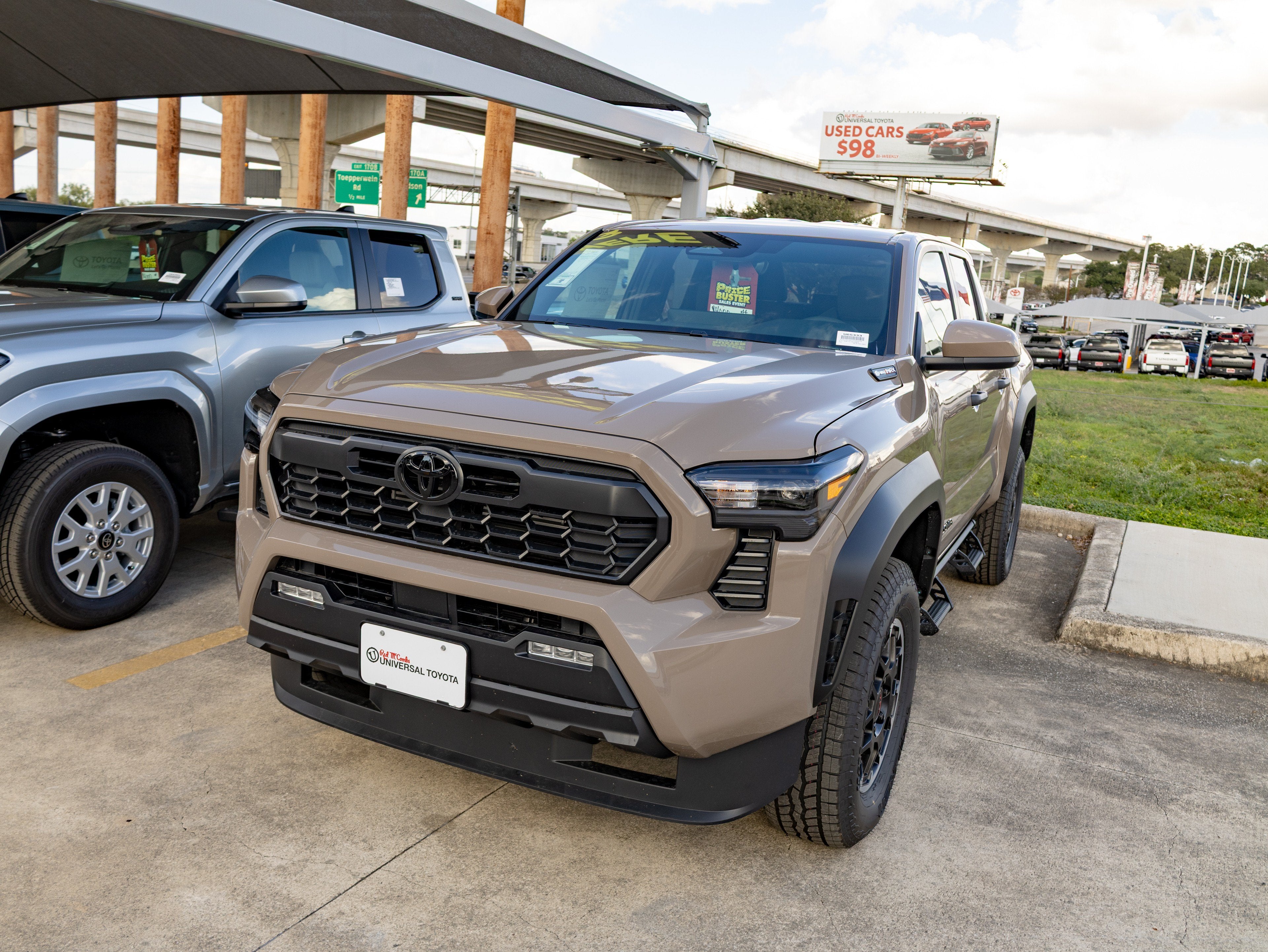 2026 Toyota Tacoma i-FORCE MAX Tacoma TRD Off-Road