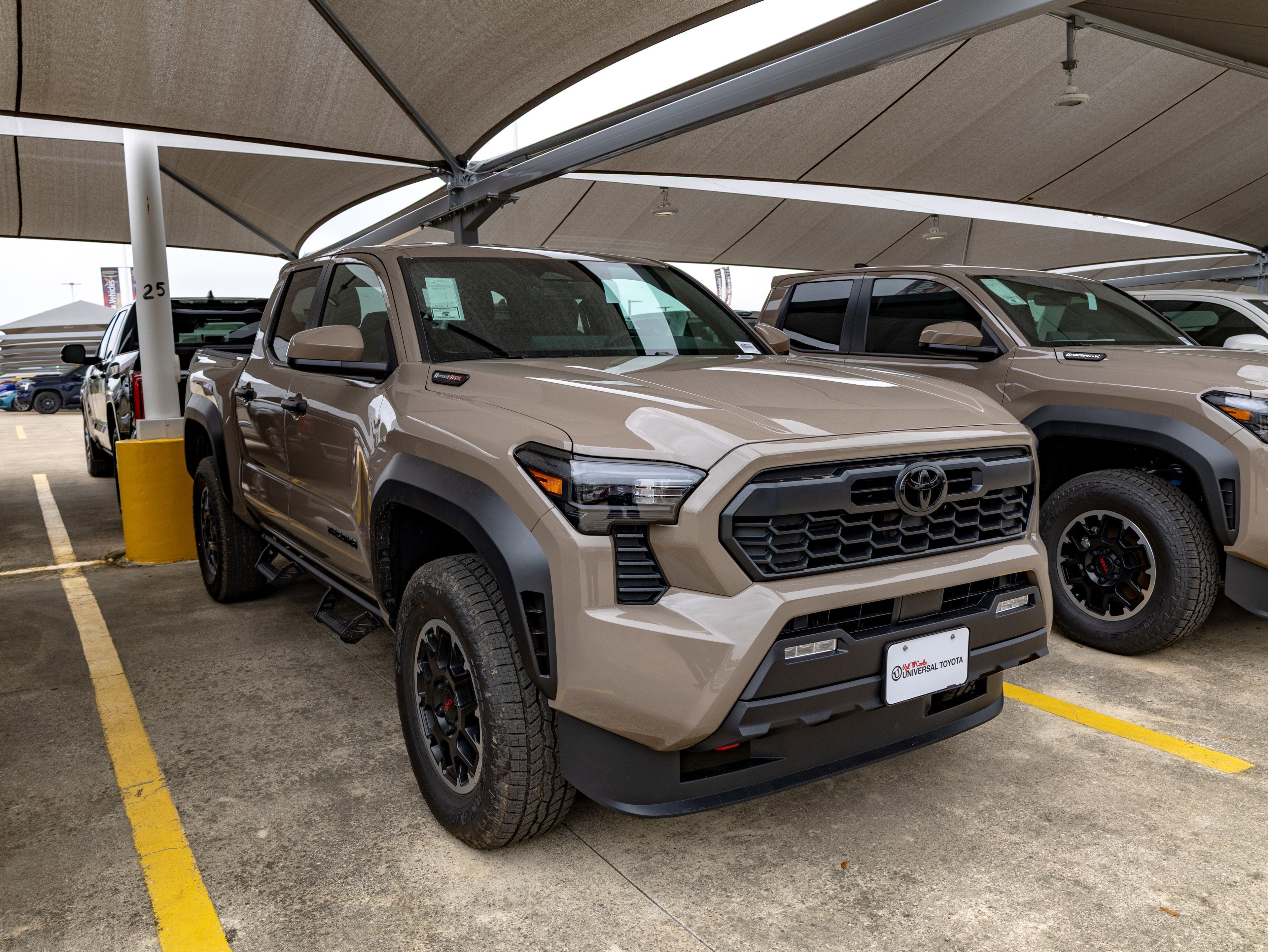 2026 Toyota Tacoma i-FORCE MAX Tacoma TRD Off-Road