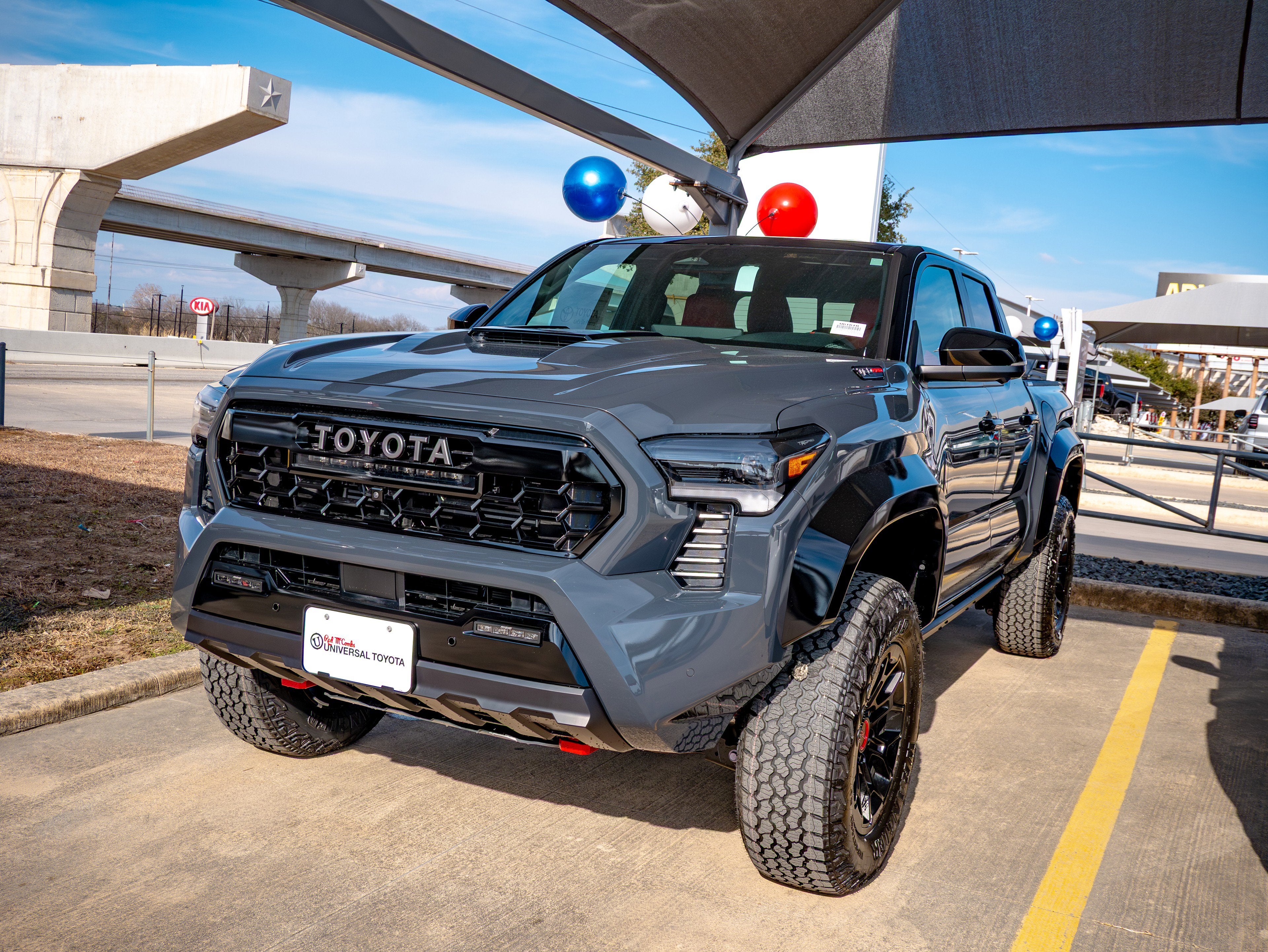 2026 Toyota Tacoma i-FORCE MAX Tacoma TRD Pro