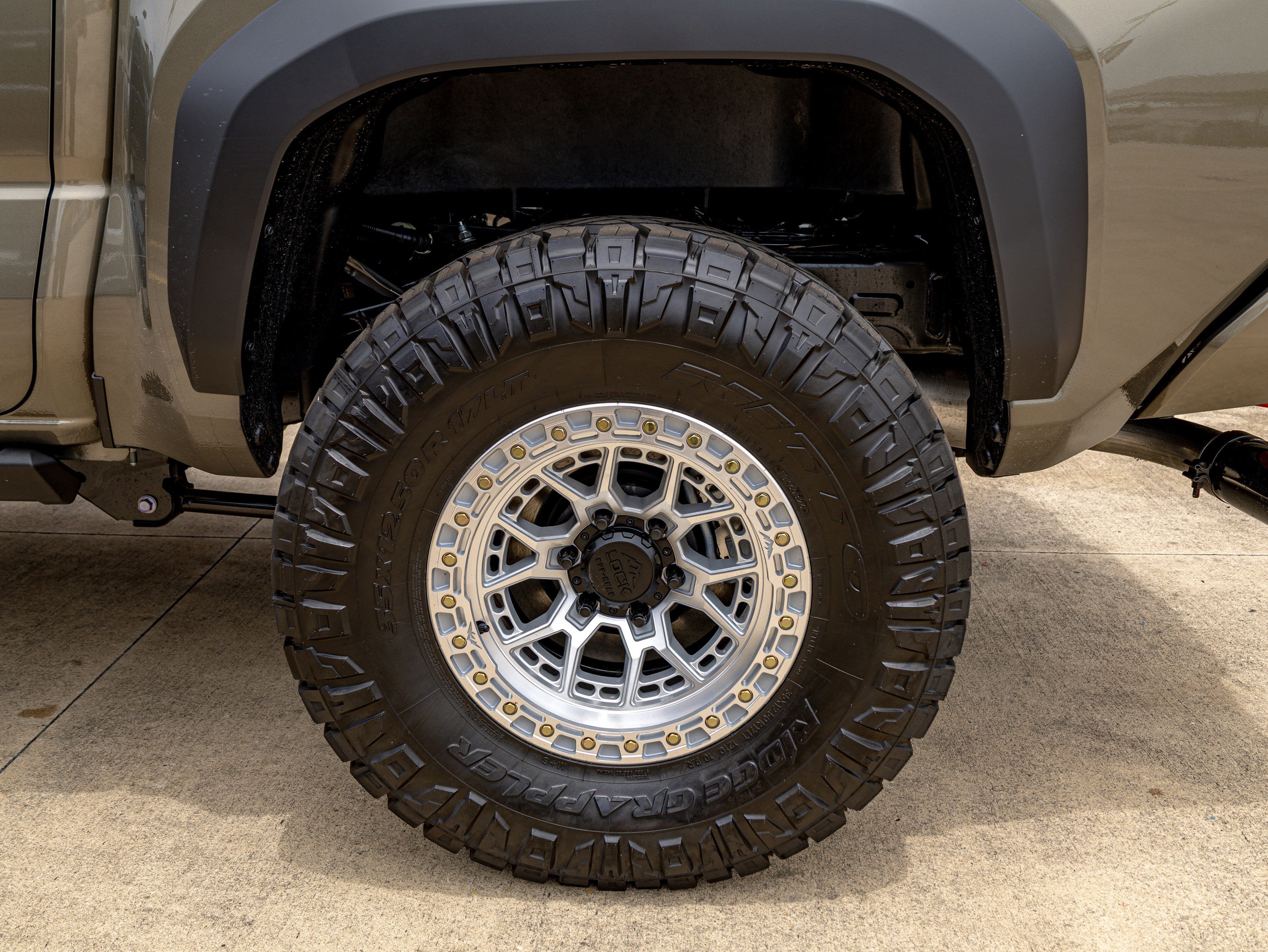 2026 Toyota Tacoma i-FORCE MAX Tacoma TRD Off-Road