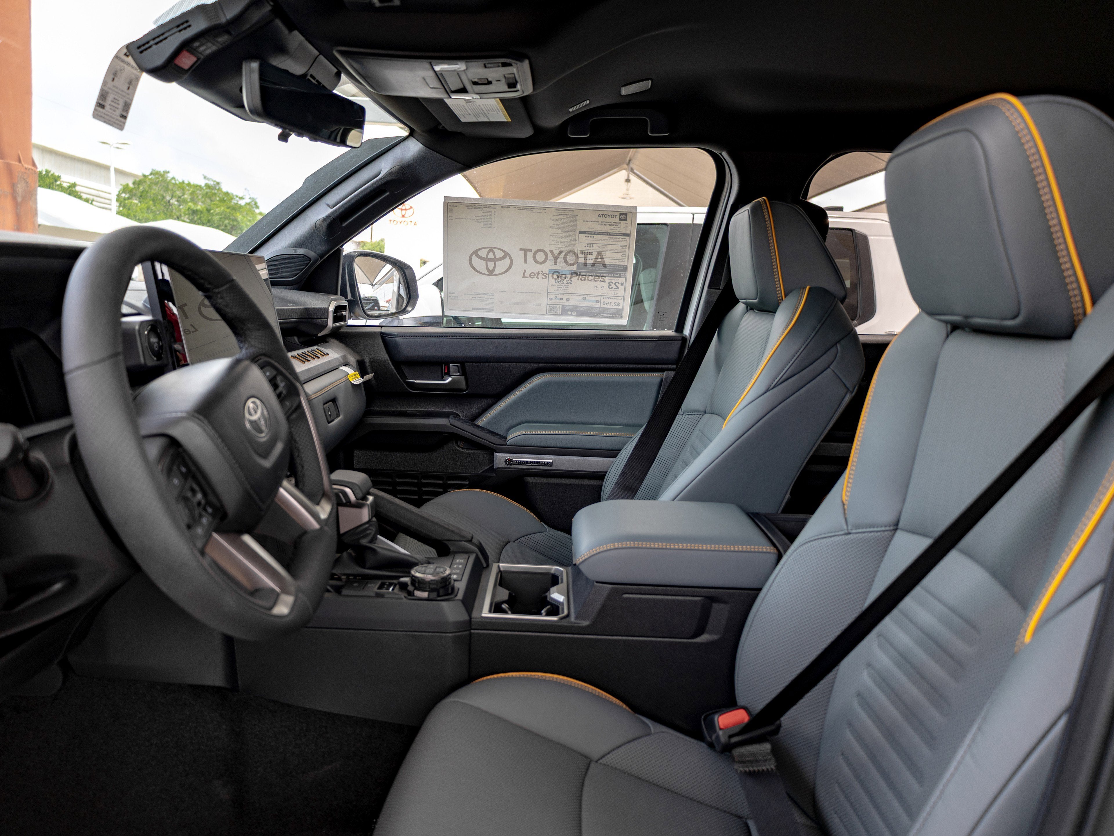2026 Toyota Tacoma i-FORCE MAX Tacoma Trailhunter