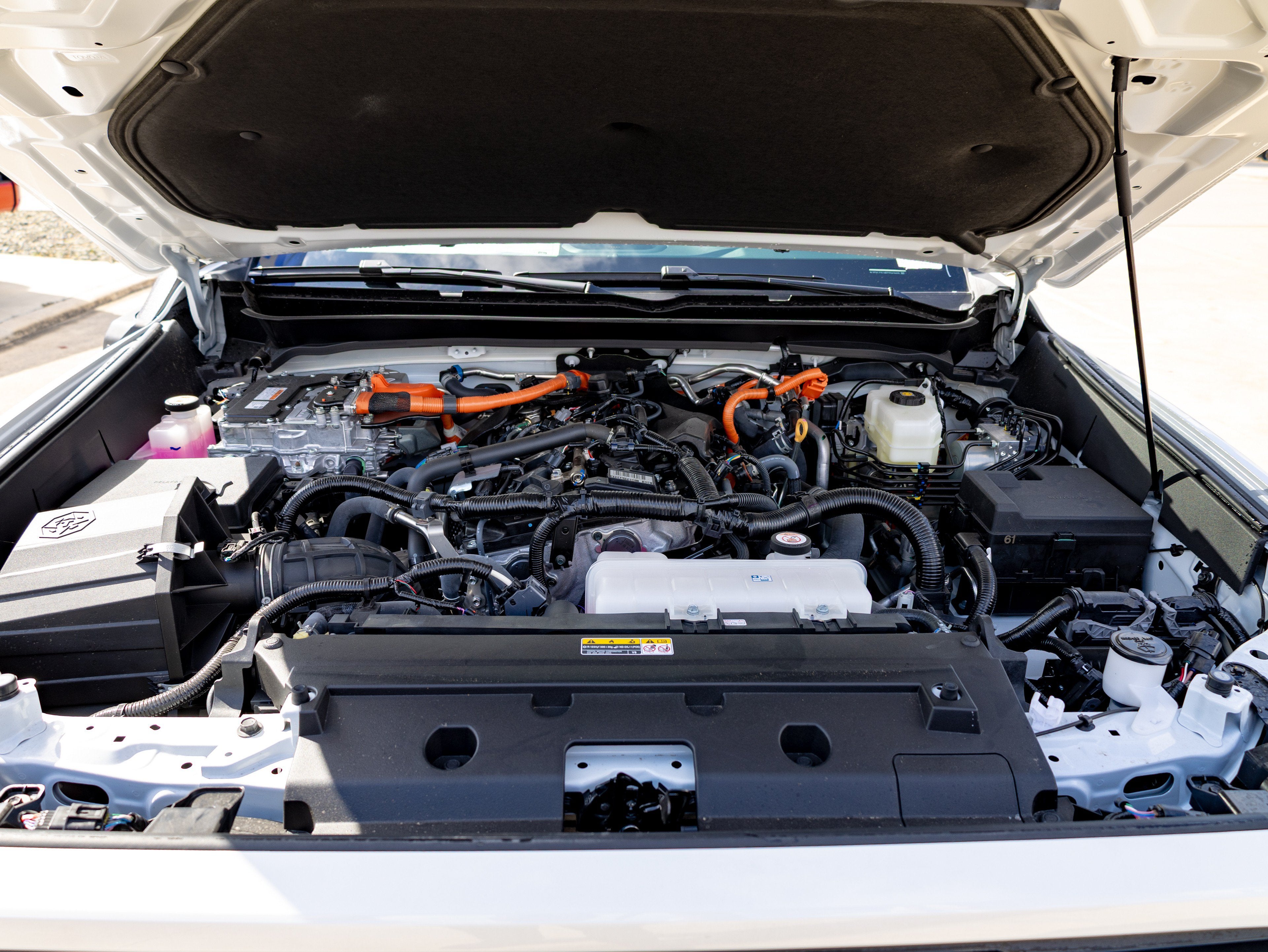 2026 Toyota Tacoma i-FORCE MAX Tacoma Trailhunter