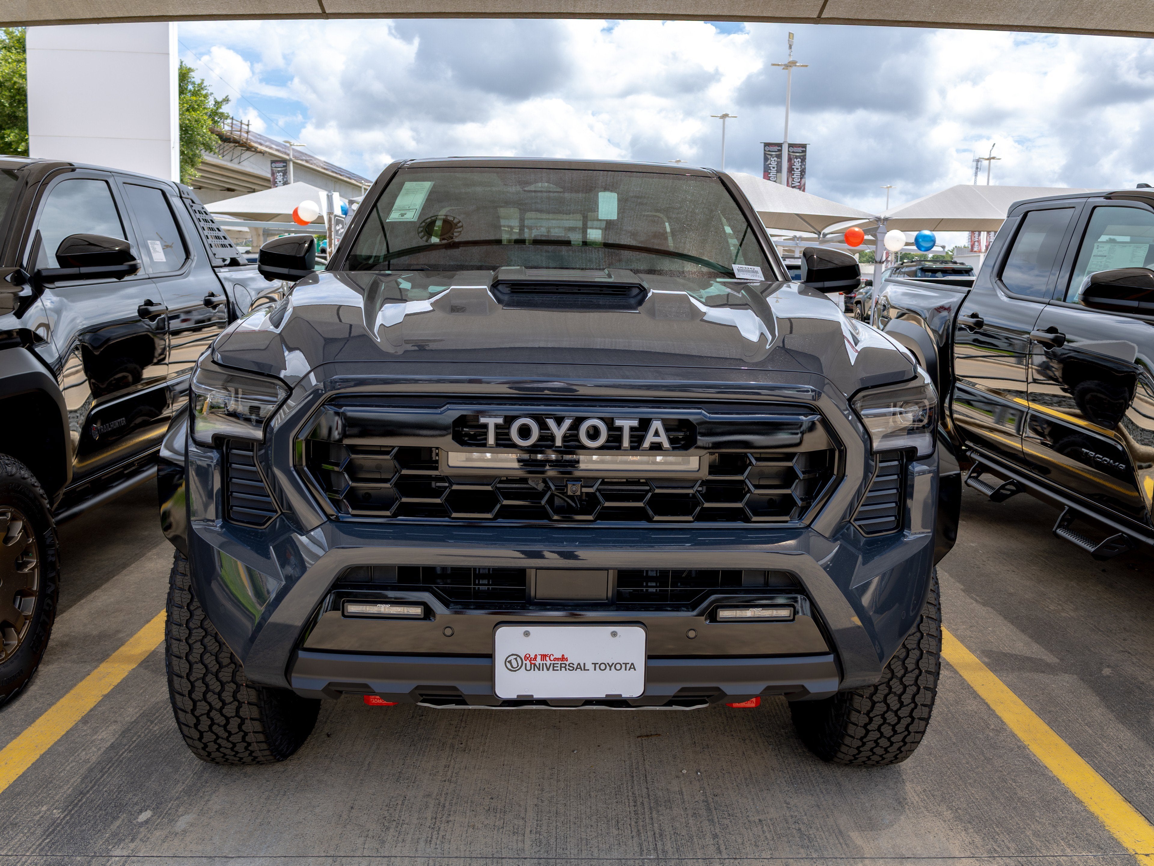 2026 Toyota Tacoma i-FORCE MAX Tacoma TRD Pro