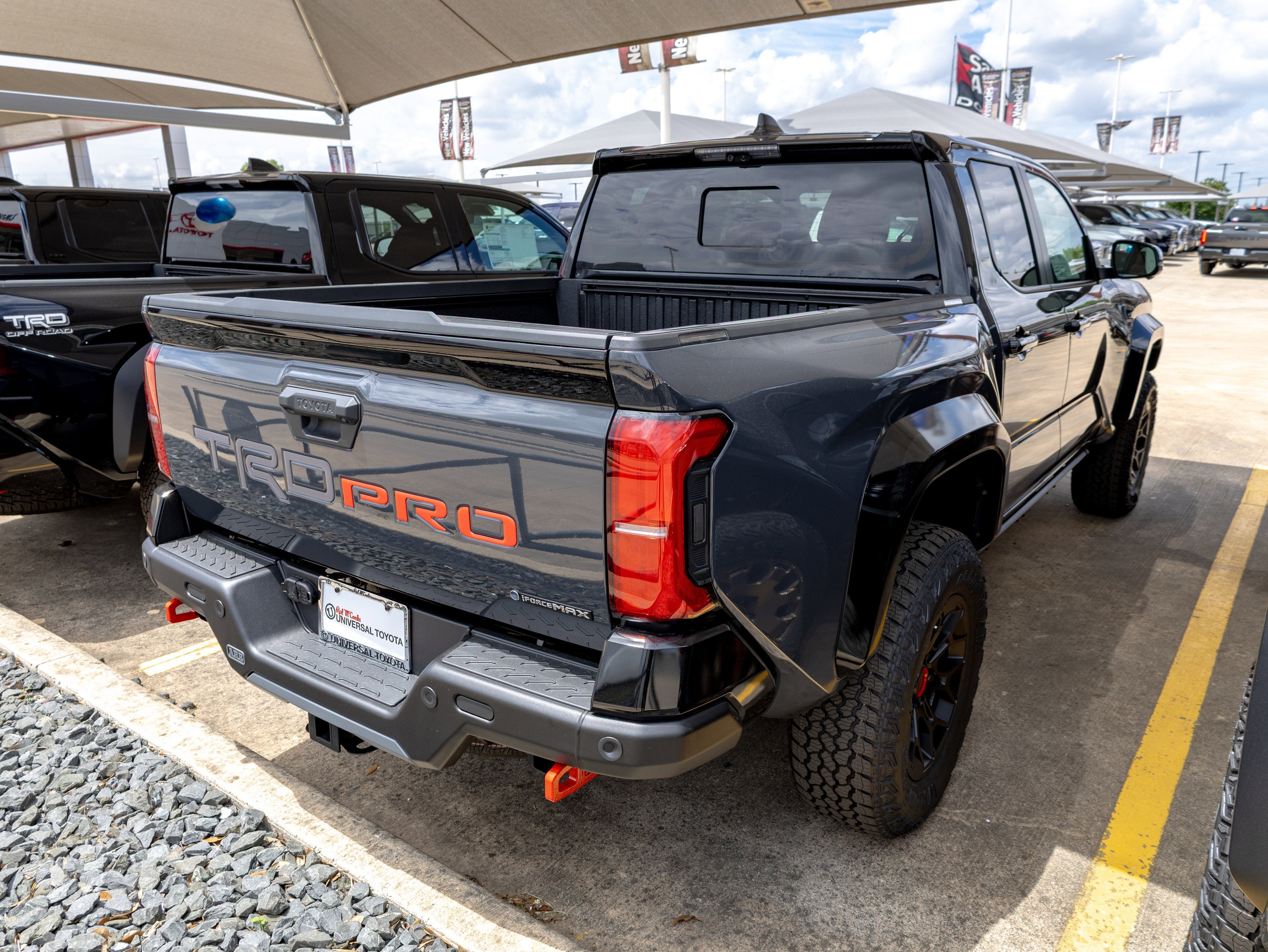 2026 Toyota Tacoma i-FORCE MAX Tacoma TRD Pro