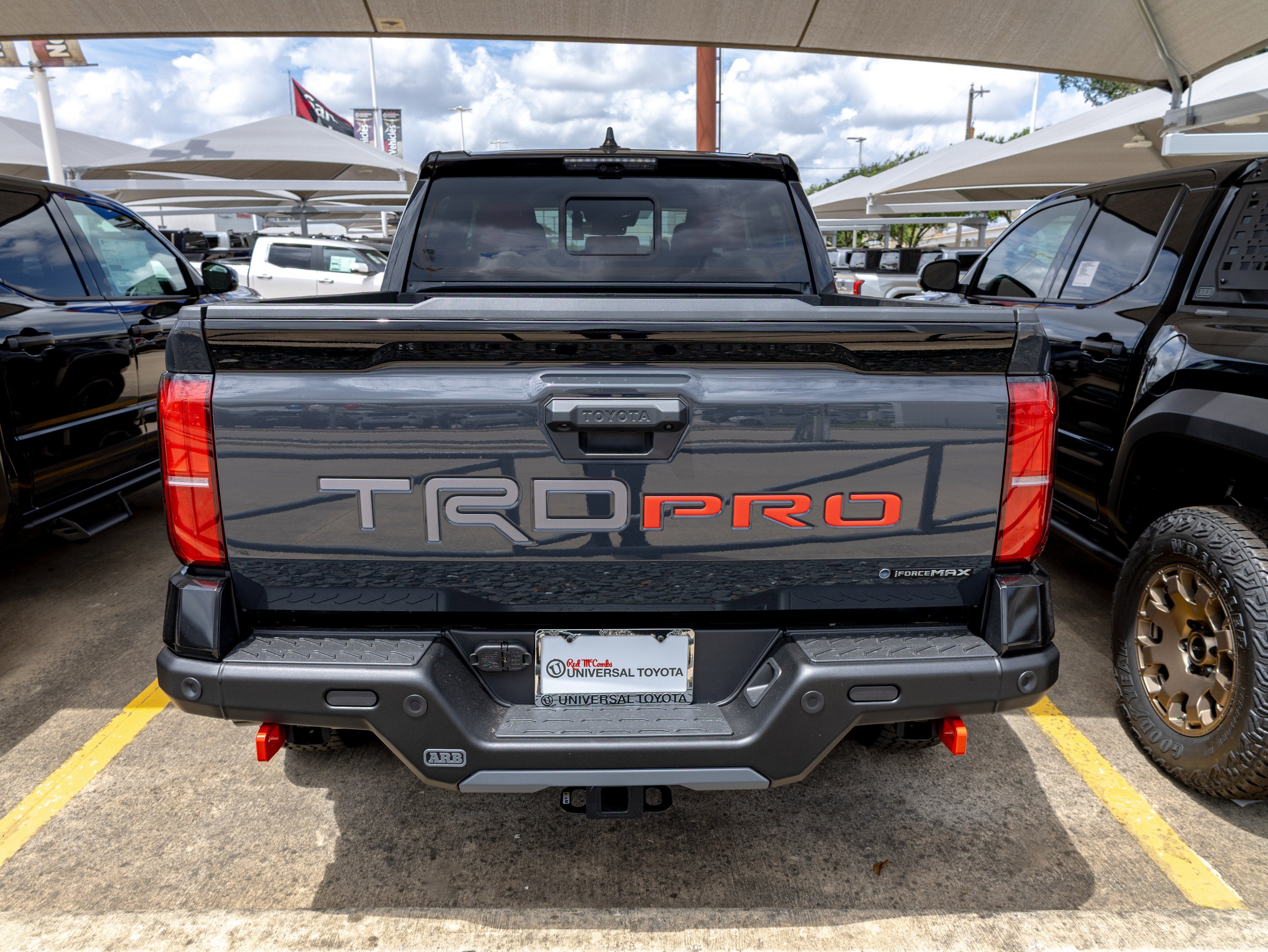 2026 Toyota Tacoma i-FORCE MAX Tacoma TRD Pro