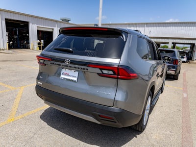 2026 Toyota Grand Highlander Platinum