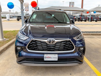 2026 Toyota Highlander Hybrid Platinum