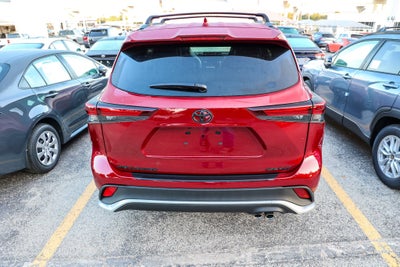 2026 Toyota Highlander XSE