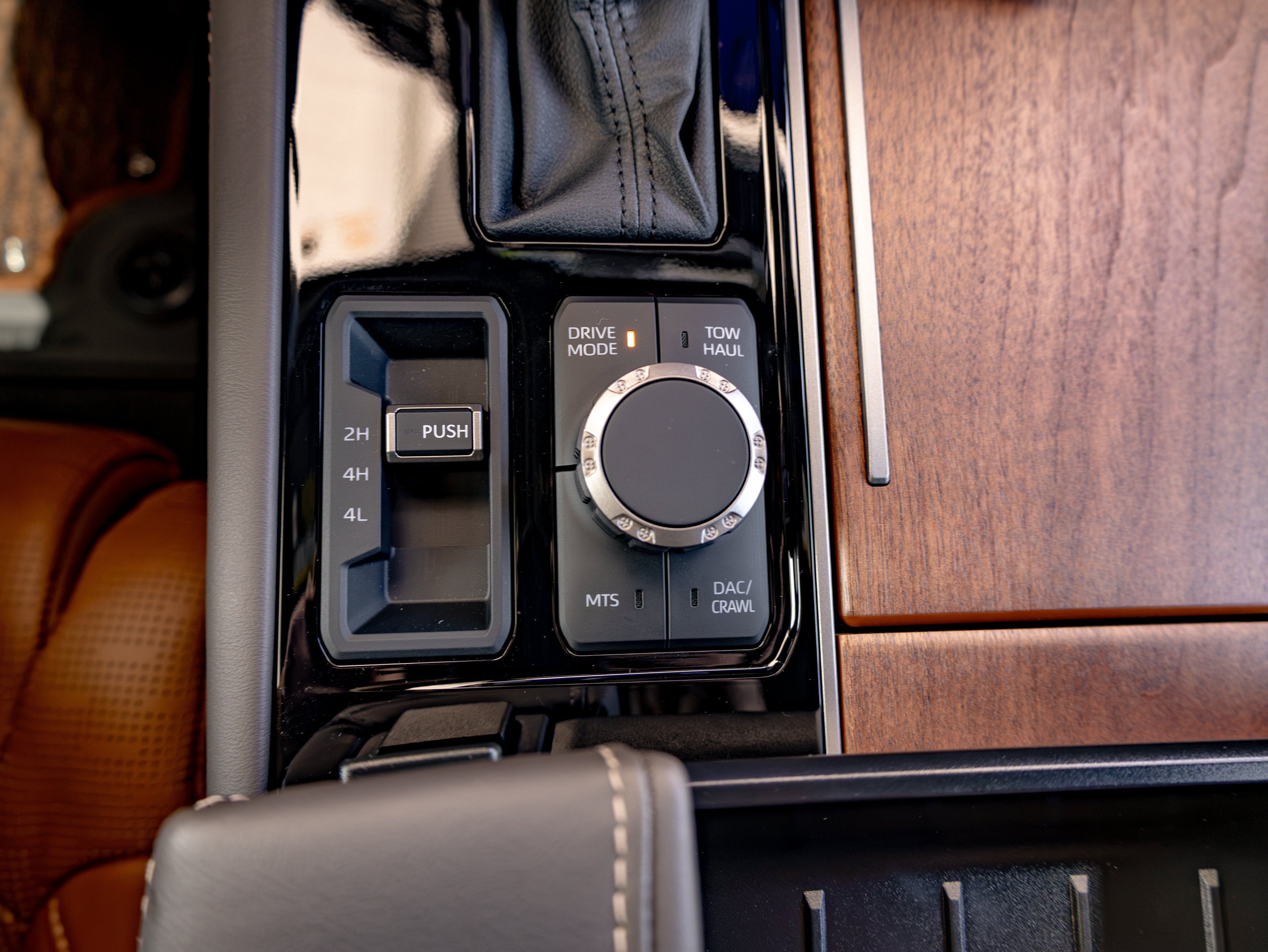 2026 Toyota Tundra 1794 Edition - Photo 17