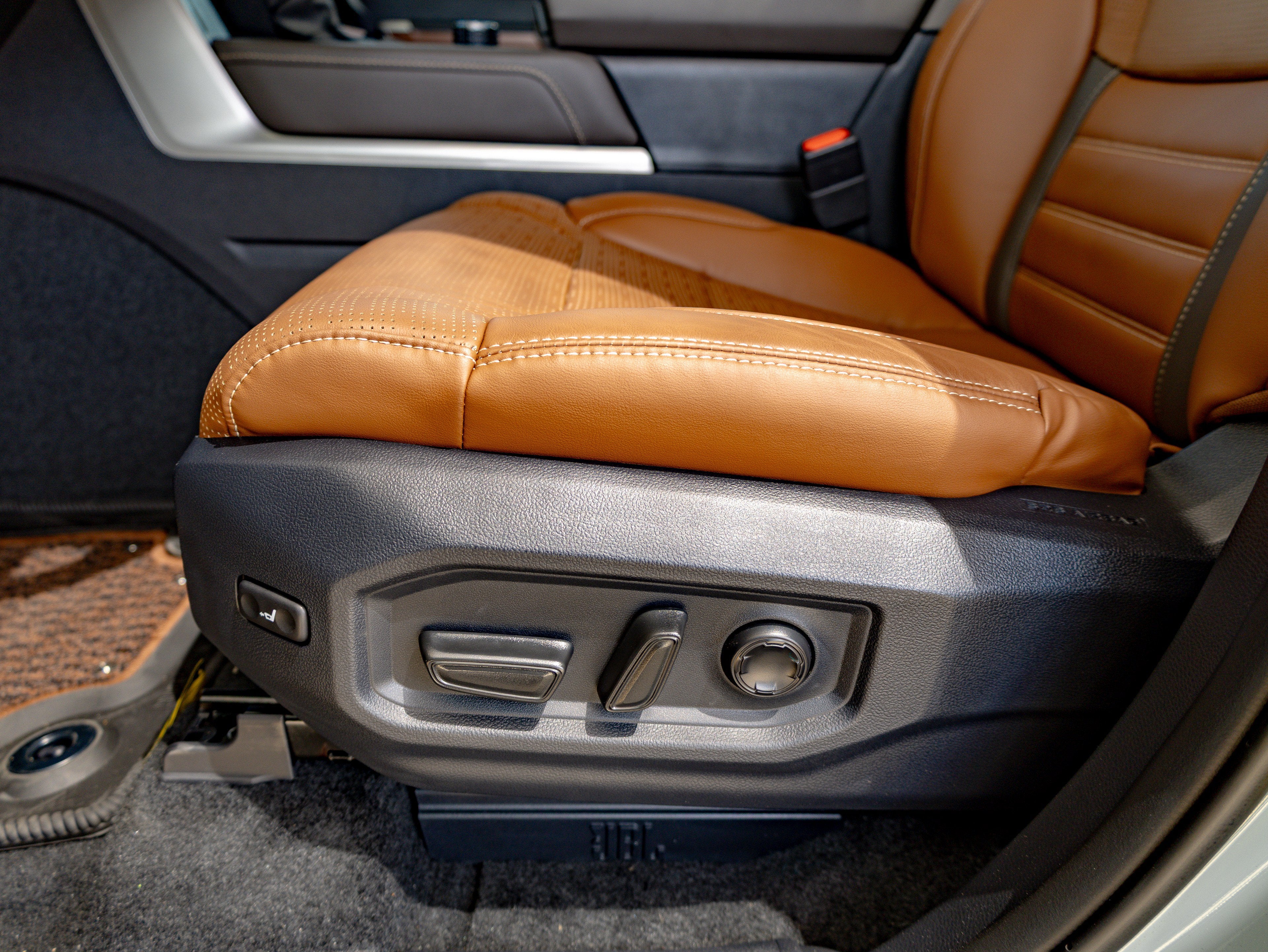 2026 Toyota Tundra 1794 Edition - Photo 24