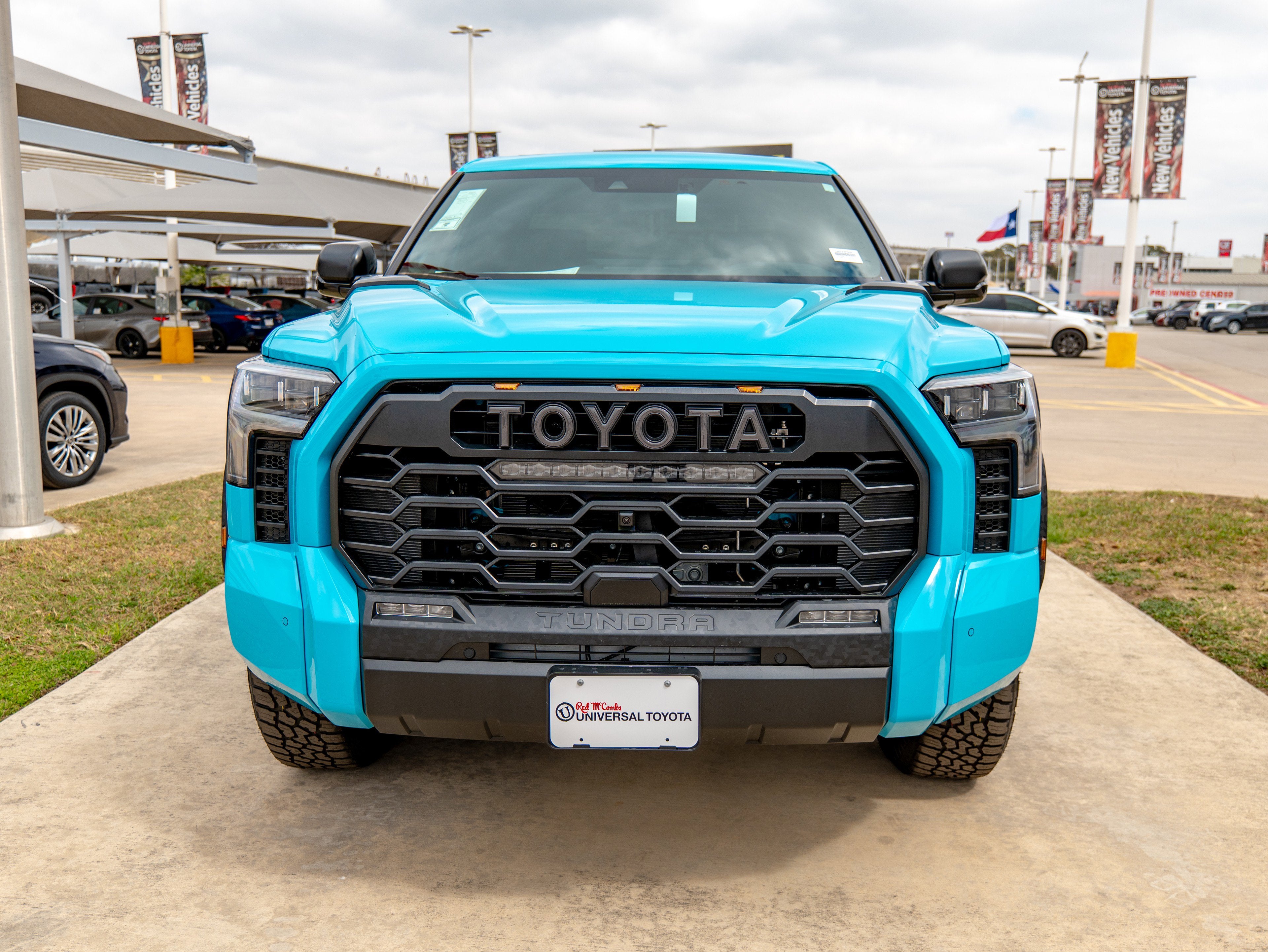 2026 Toyota Tundra i-FORCE MAX Tundra TRD Pro