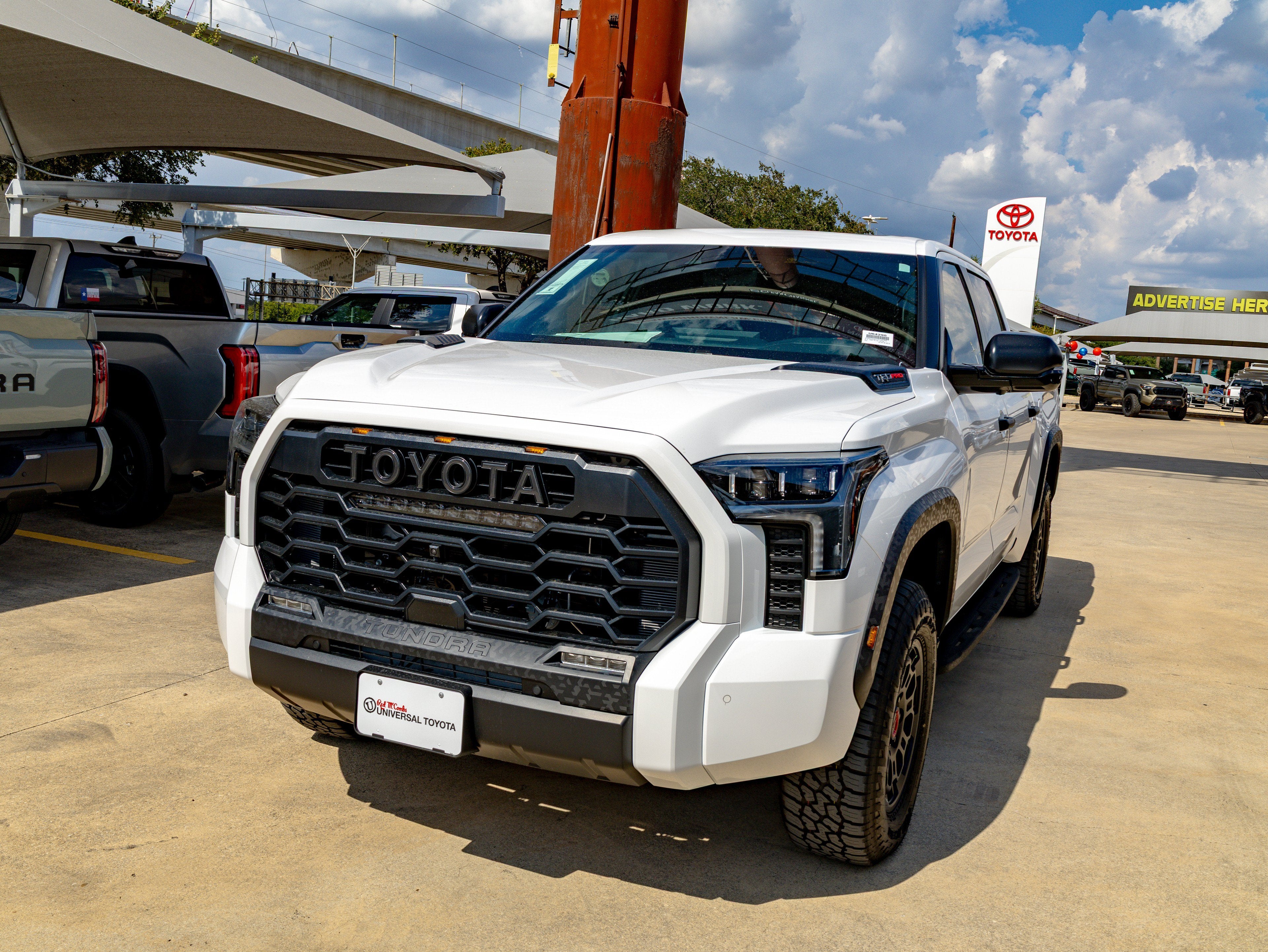 2026 Toyota Tundra i-FORCE MAX Tundra TRD Pro