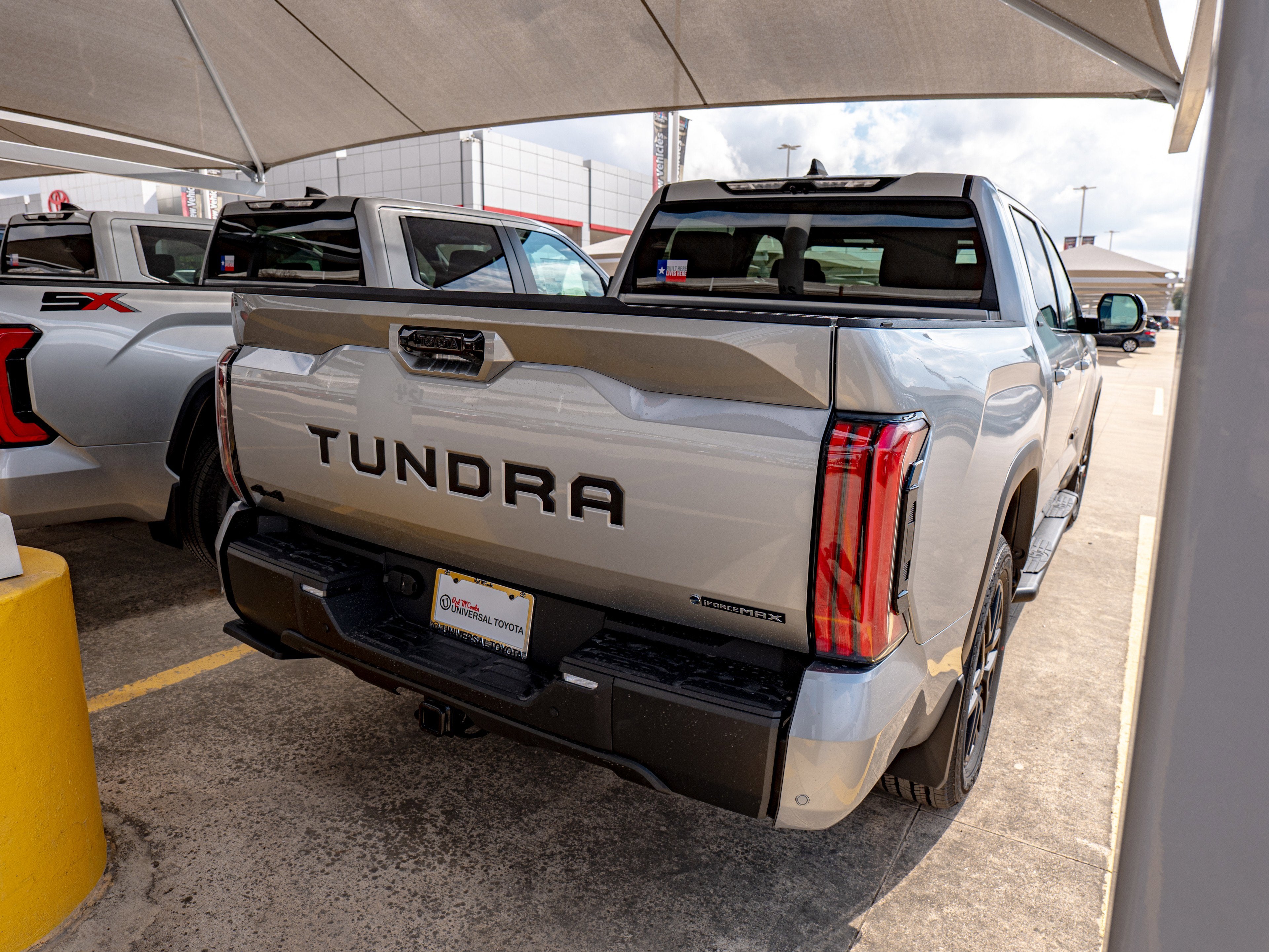 2026 Toyota Tundra i-FORCE MAX Tundra Limited