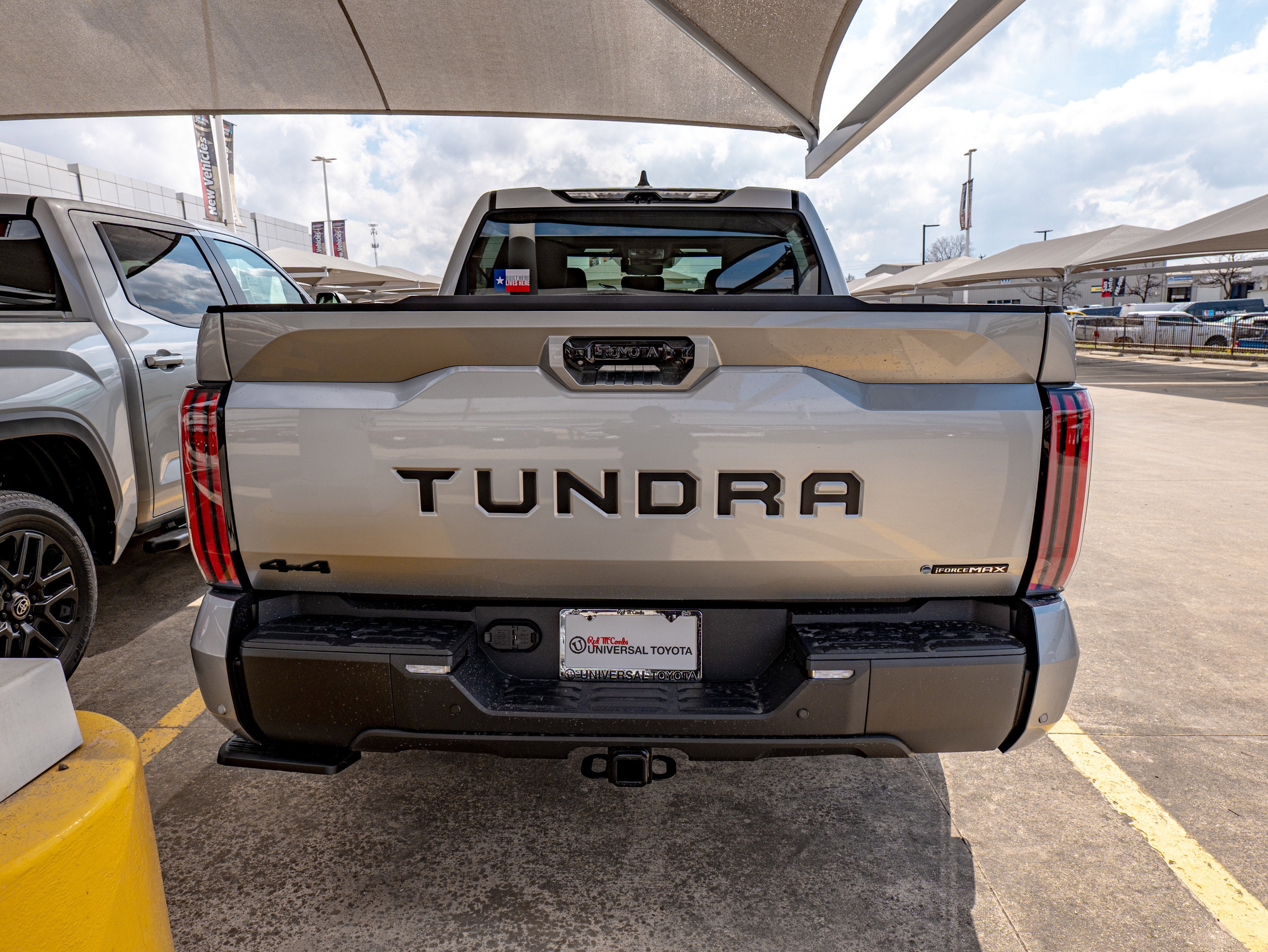 2026 Toyota Tundra i-FORCE MAX Tundra Limited