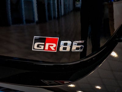 2026 Toyota GR86 Premium MT