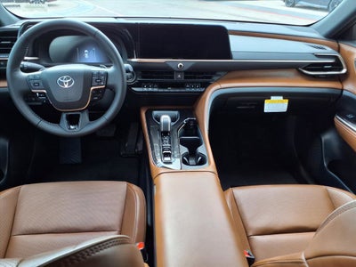 2025 Toyota Toyota Crown Signia XLE