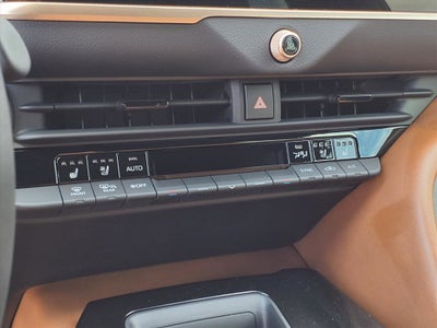 2025 Toyota Toyota Crown Signia XLE