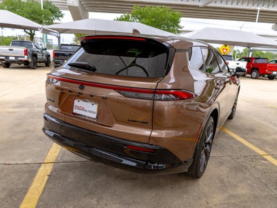 2026 Toyota Toyota Crown Signia Limited