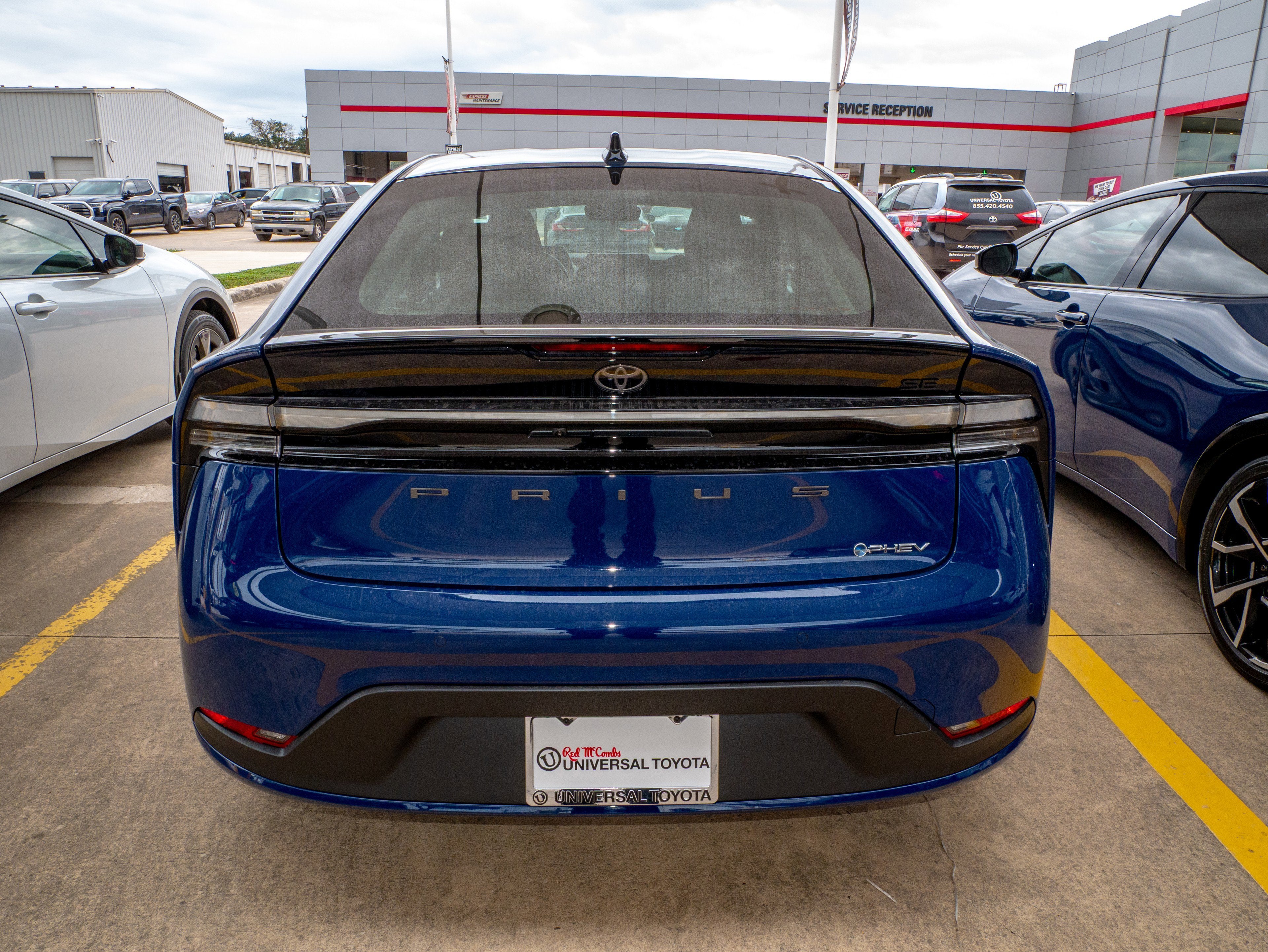 2026 Toyota Prius Plug-in Hybrid SE