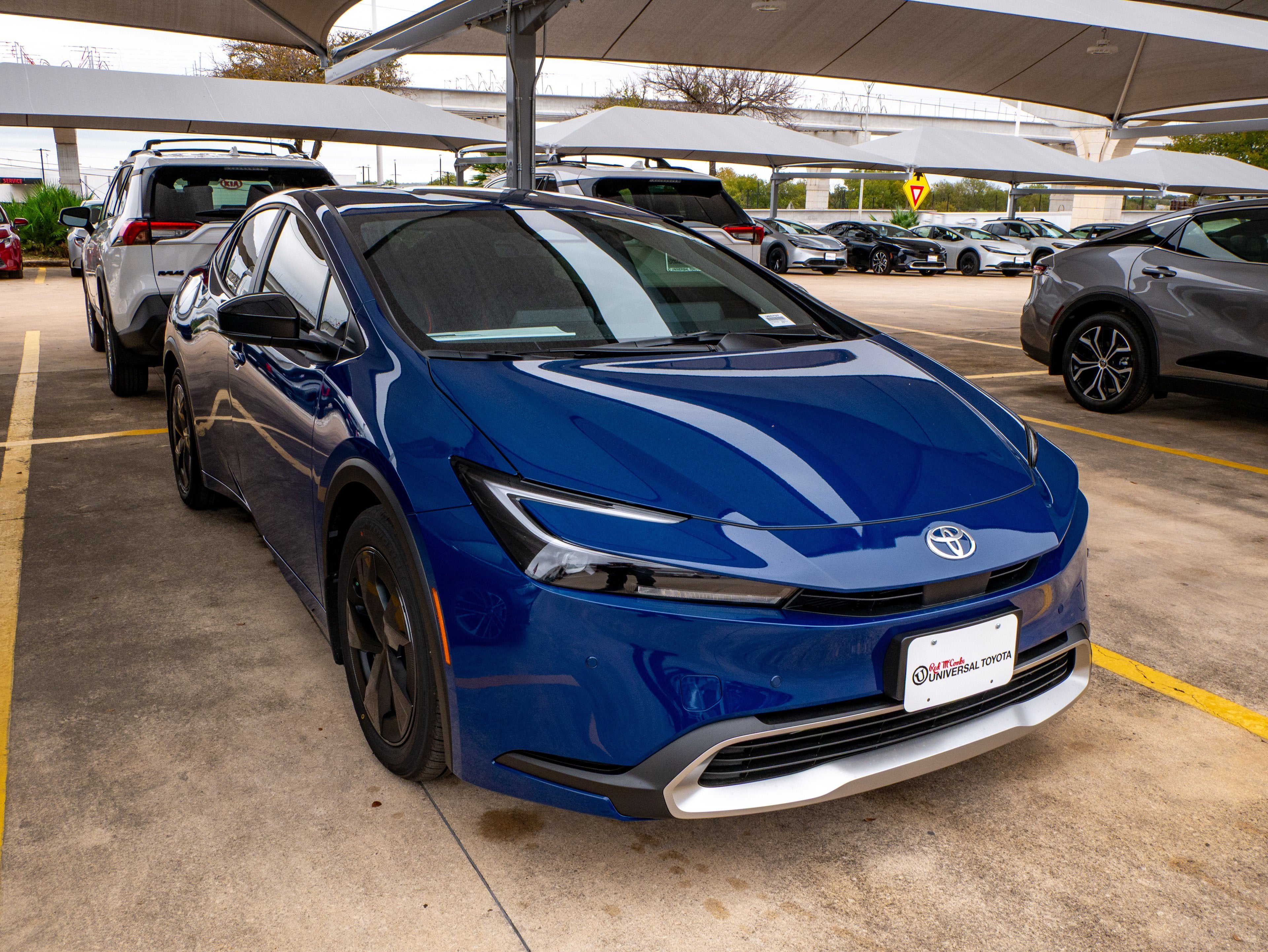 2026 Toyota Prius Plug-in Hybrid SE