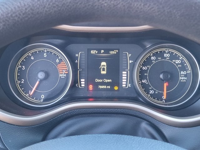 2018 Jeep Cherokee Latitude Tech Connect