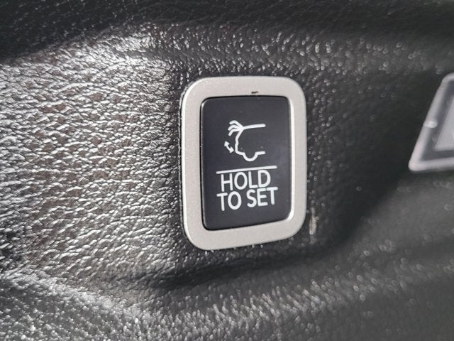 2022 Jeep Grand Cherokee L Laredo