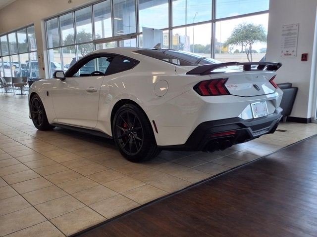 2026 Ford Mustang Dark Horse