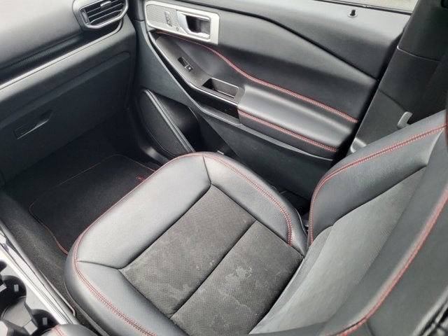 2024 Ford Explorer ST-Line