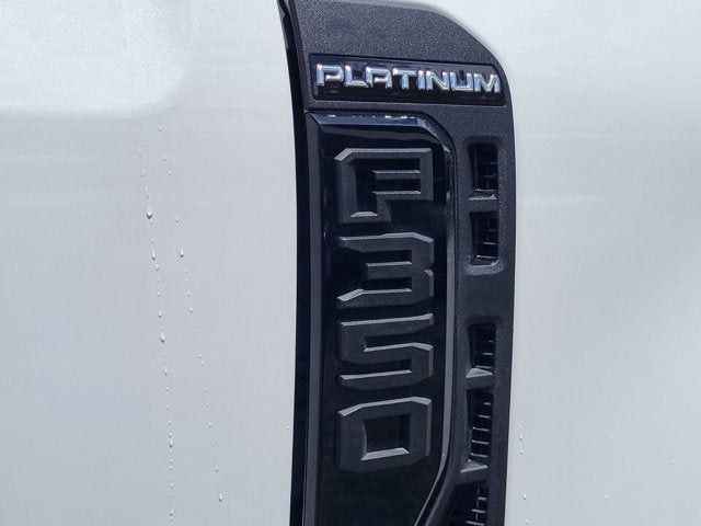 2025 Ford Super Duty F-350 DRW Platinum